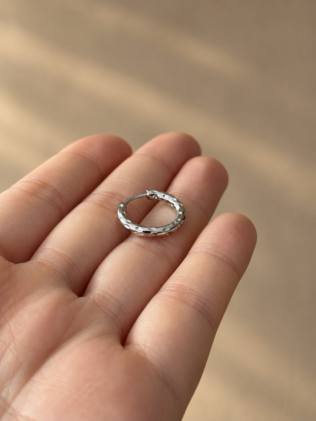 Hammered Hoop Earrings - SOR43