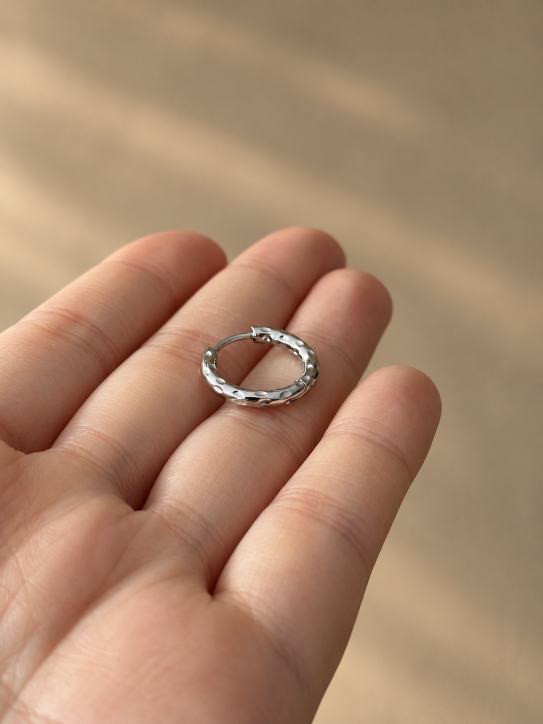 Hammered Hoop Earrings - SOR43
