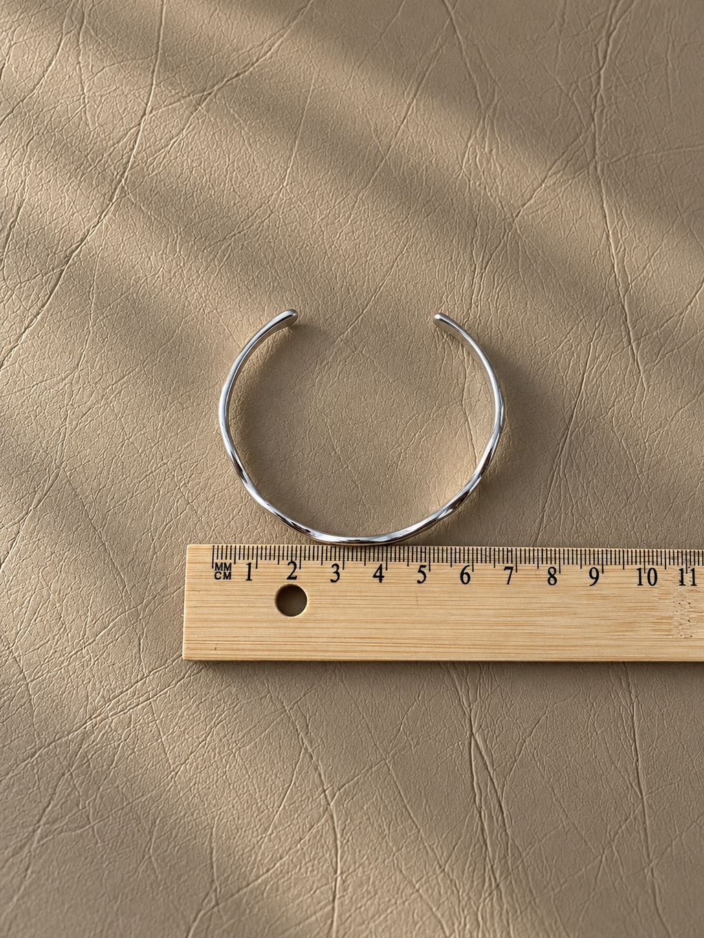 Sculpted Wave Cuff Bangle - SOR61B