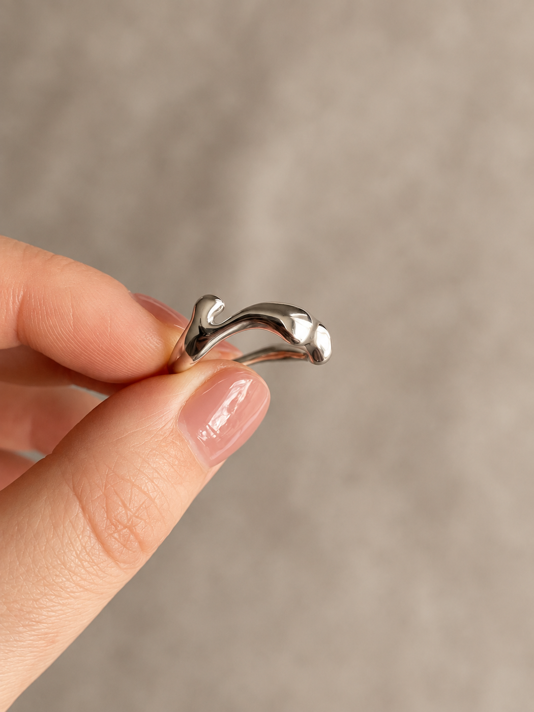 Soren Sculptural Ring - SOR63R