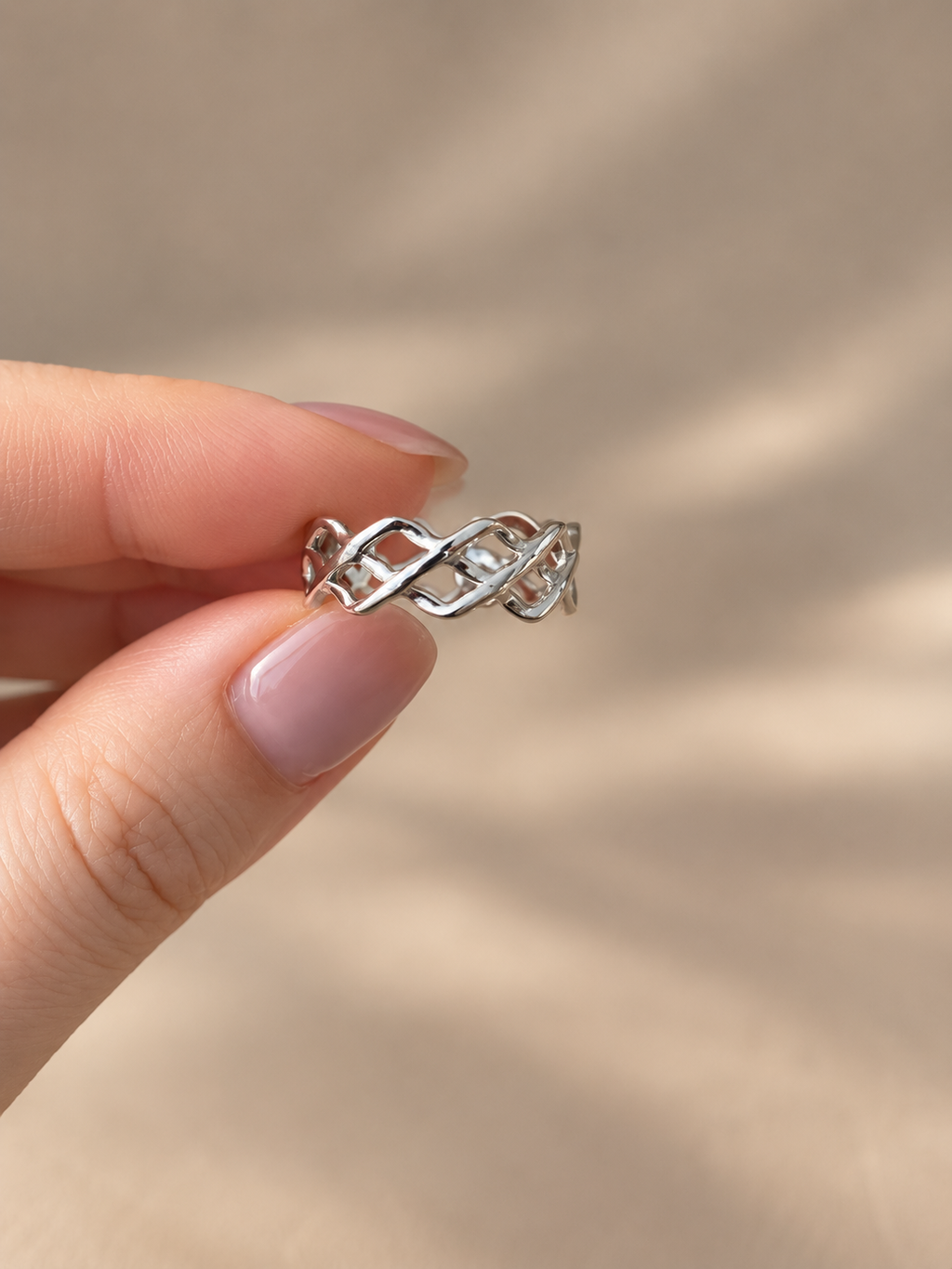 Soren Interlace Ring - SOR67R