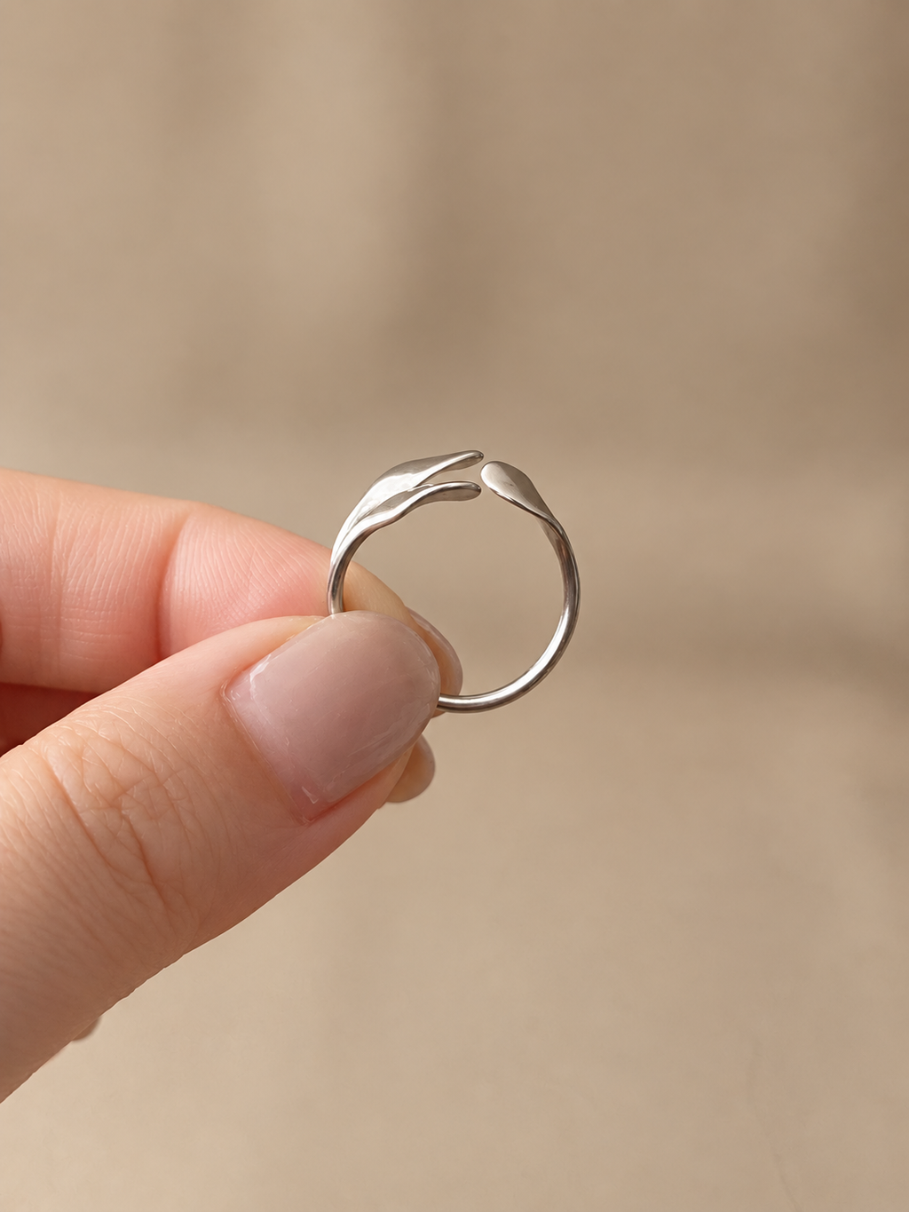 Elowen Leaf Ring - SOR68R
