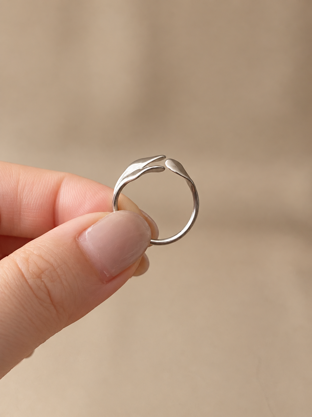 Elowen Leaf Ring - SOR68R