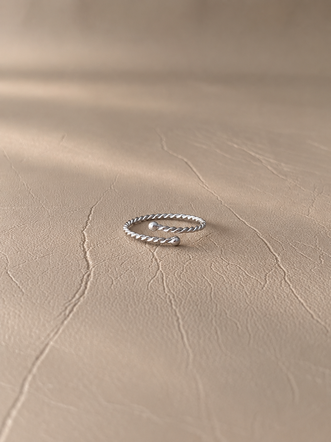 Soren Coil Ring - SOR71R