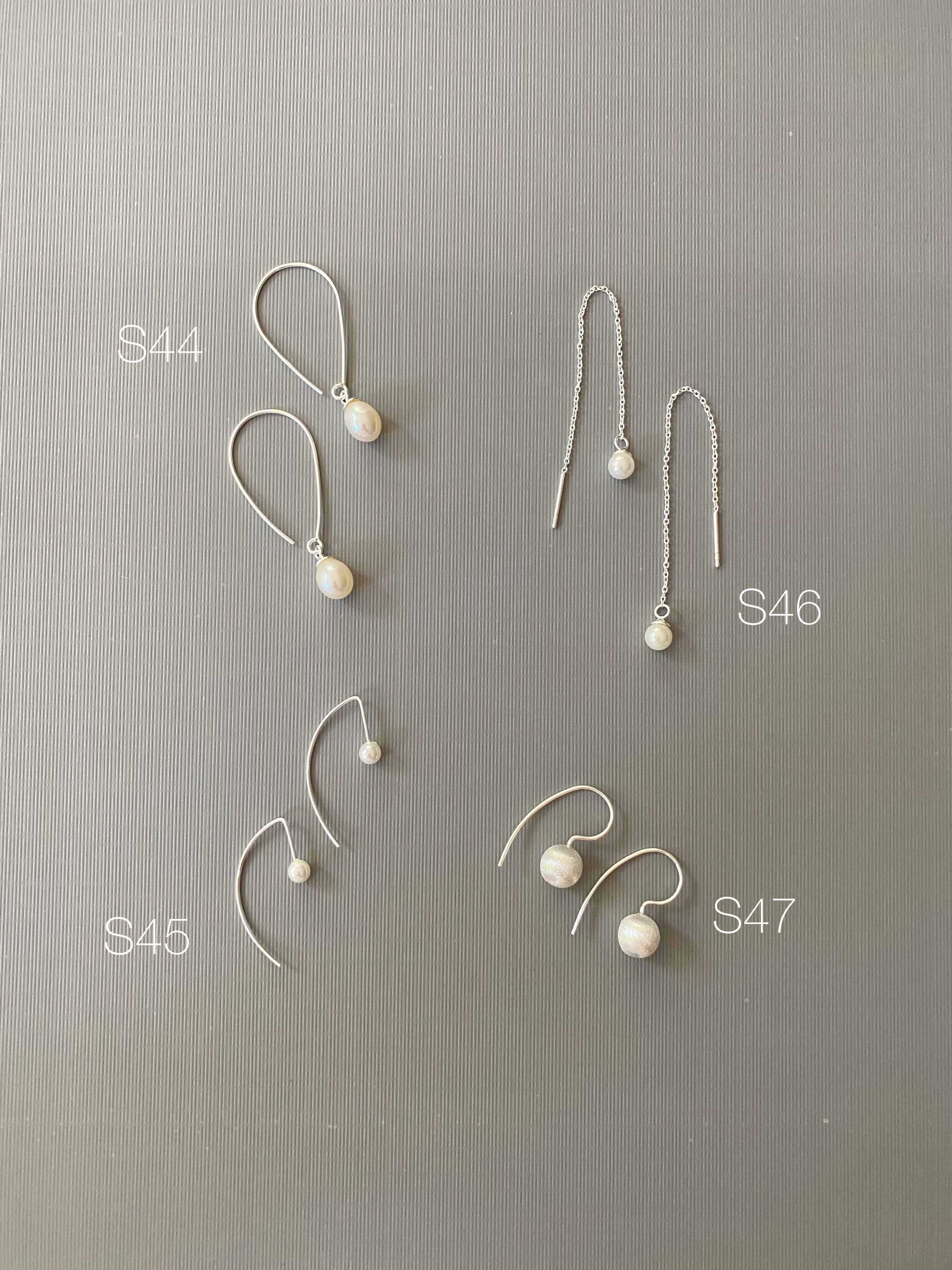 Whispering Threads with Pearls