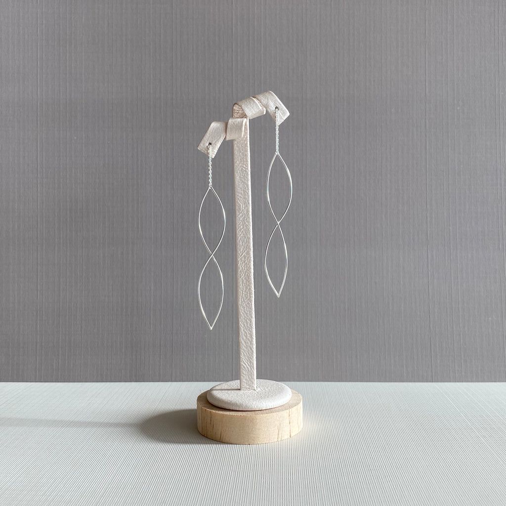 Flow Threader Earrings