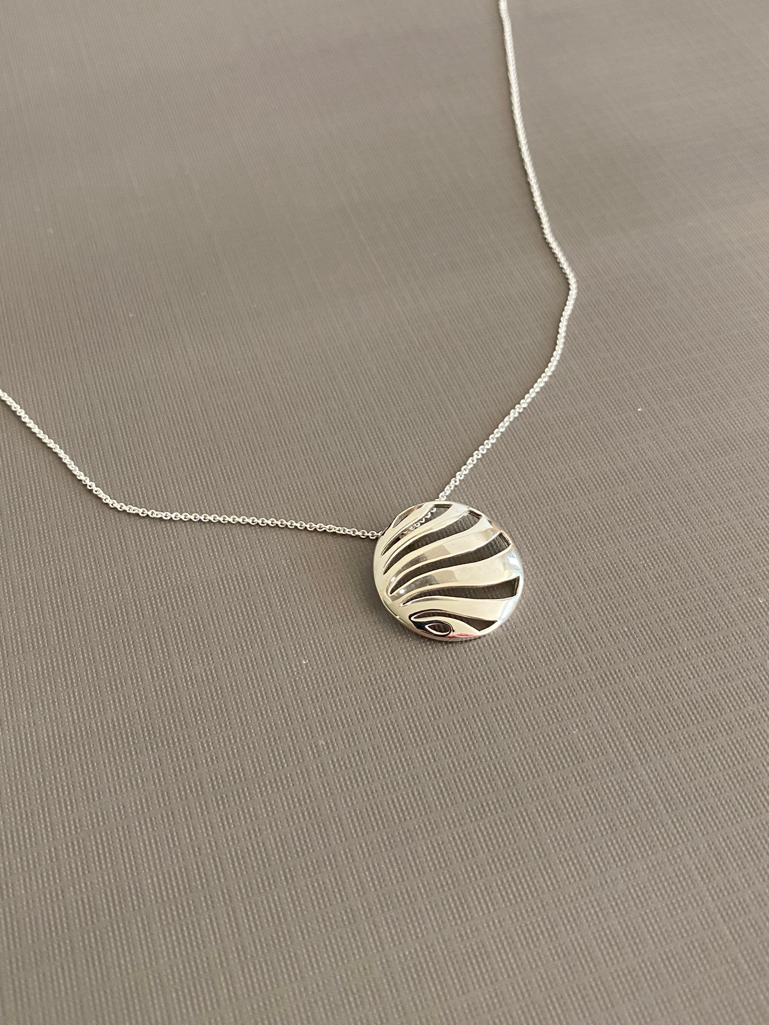 Curved Ring Necklace
