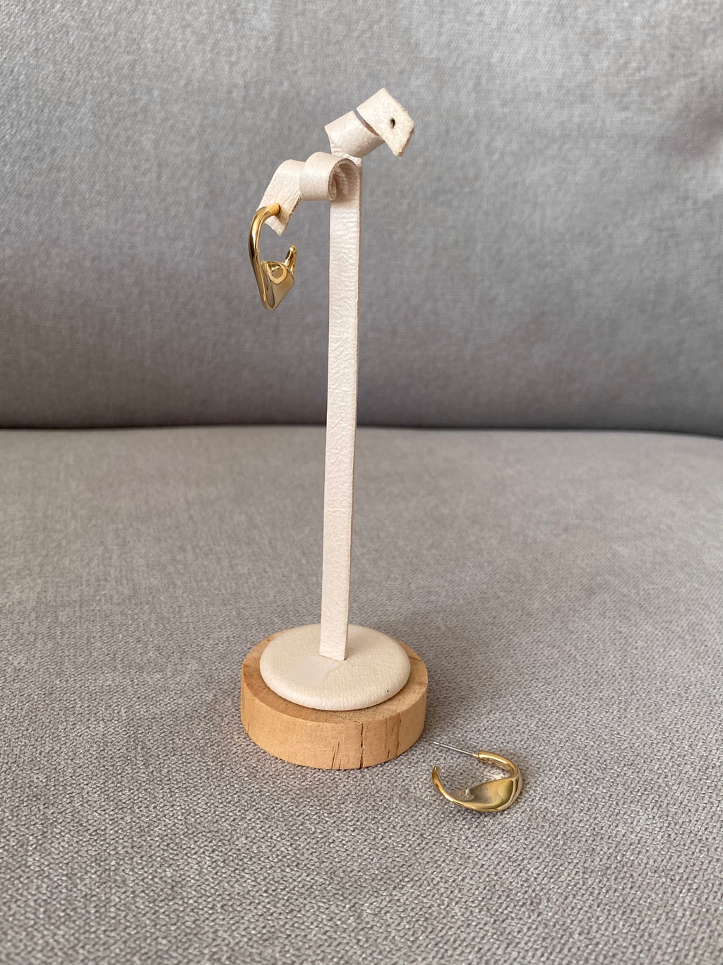 LIV203F10 (2 colours)