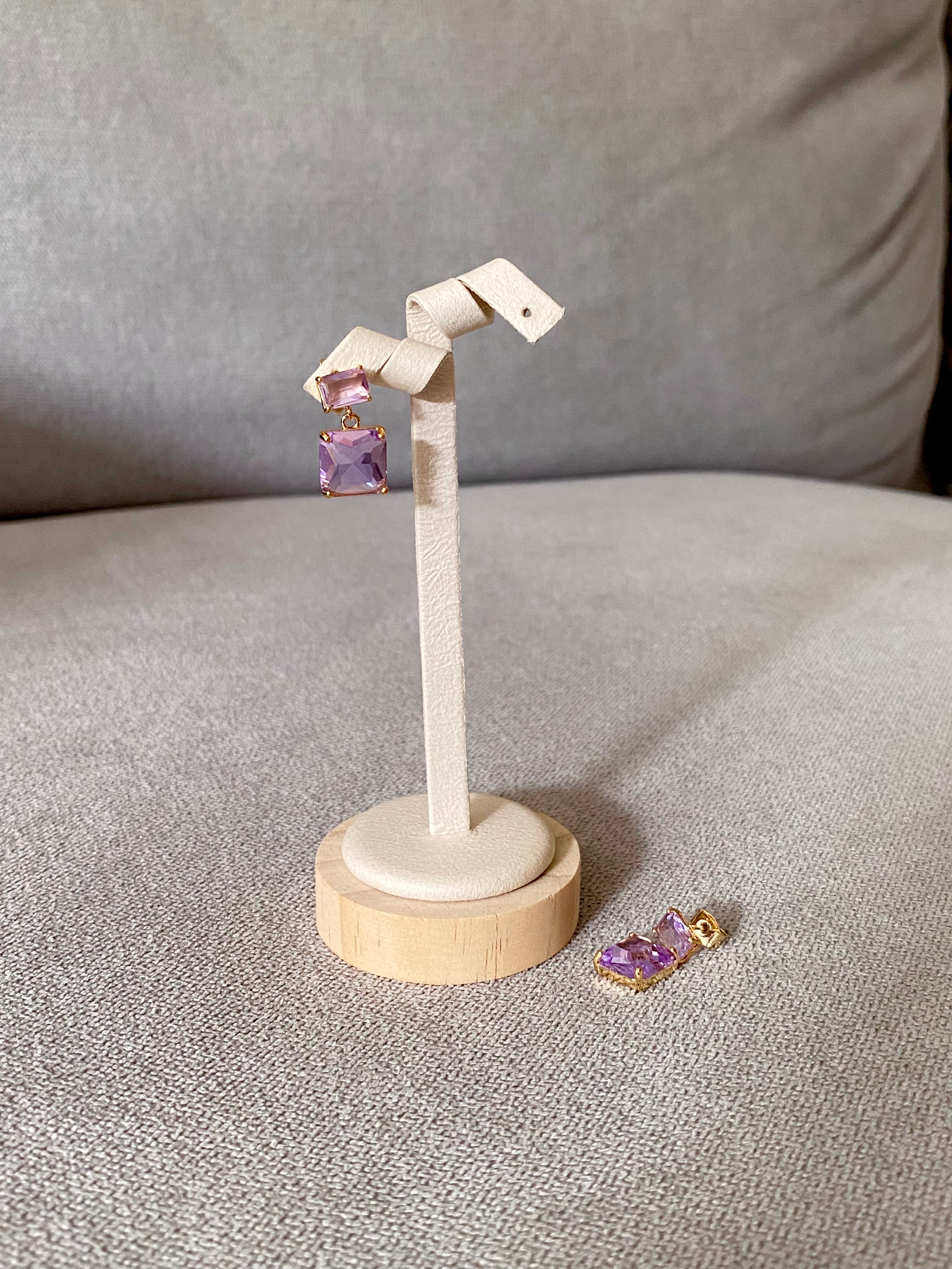 AUR61F15 (2 colours)