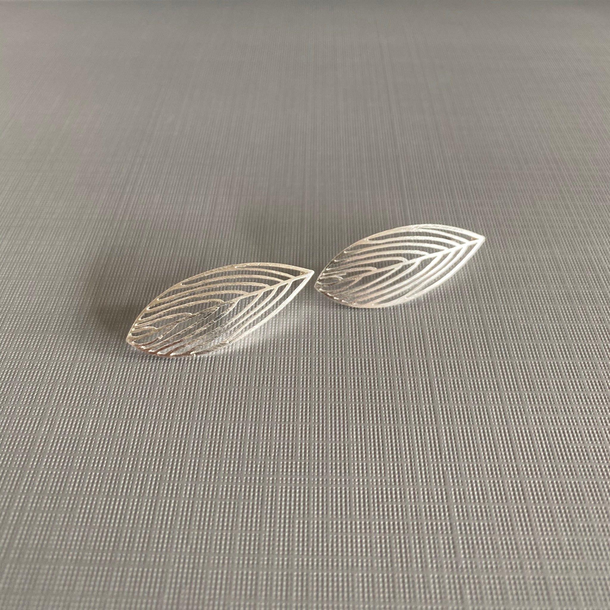 Silver Outline Leaf Earrings