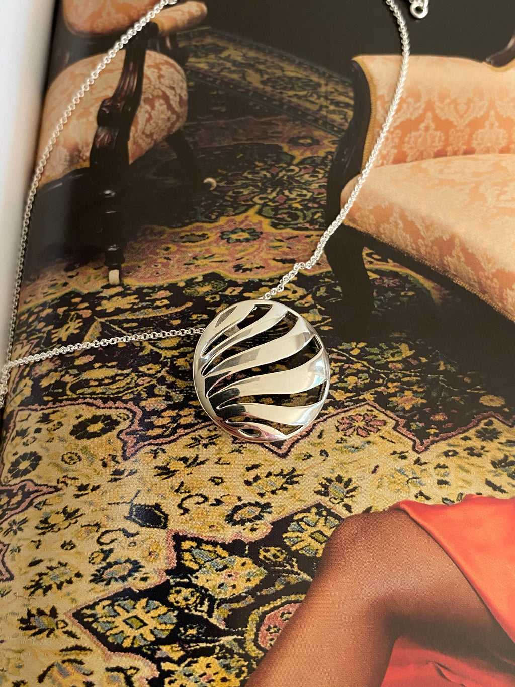 Curved Ring Necklace