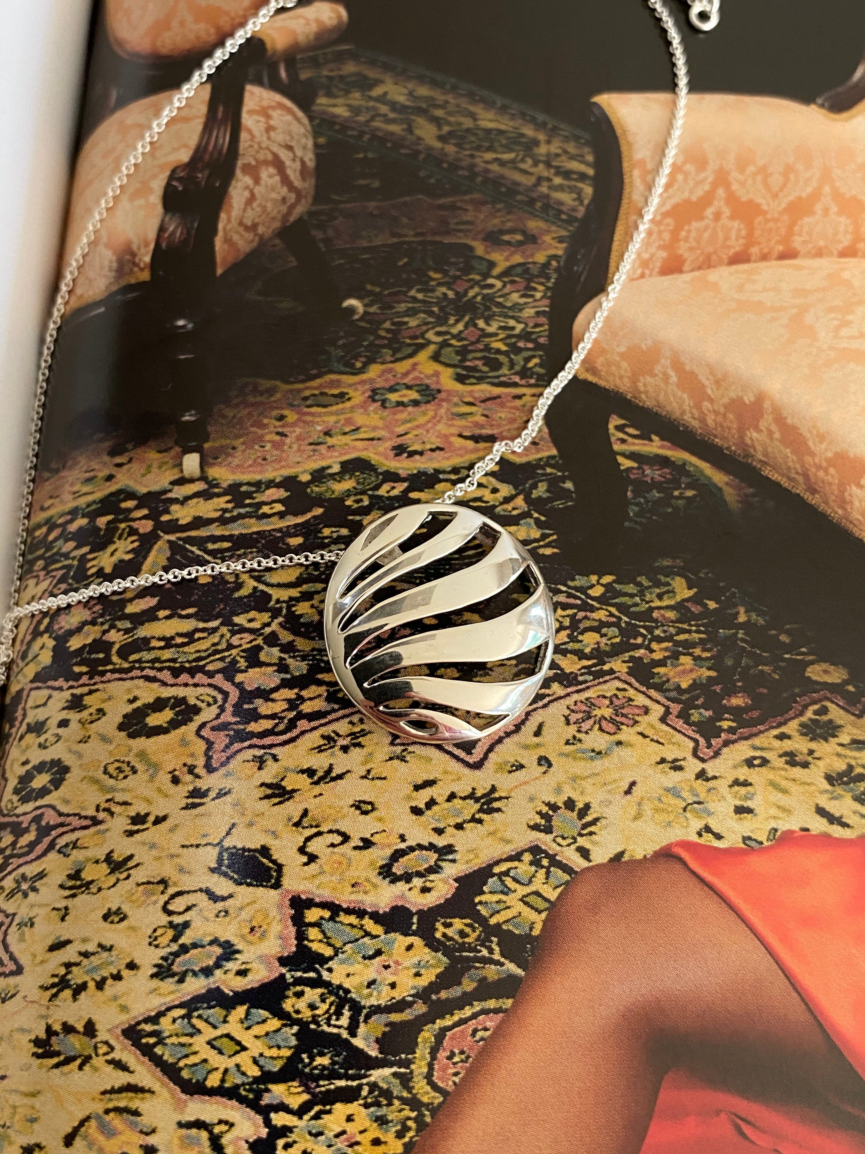 Curved Ring Necklace