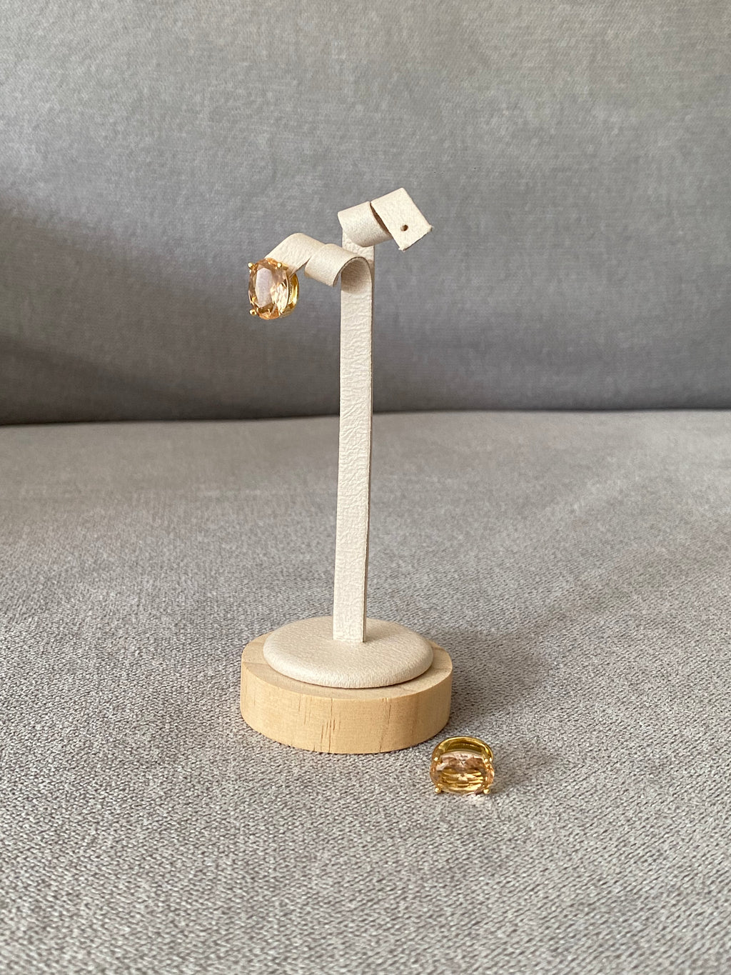 AUR57F15 (2 colours)