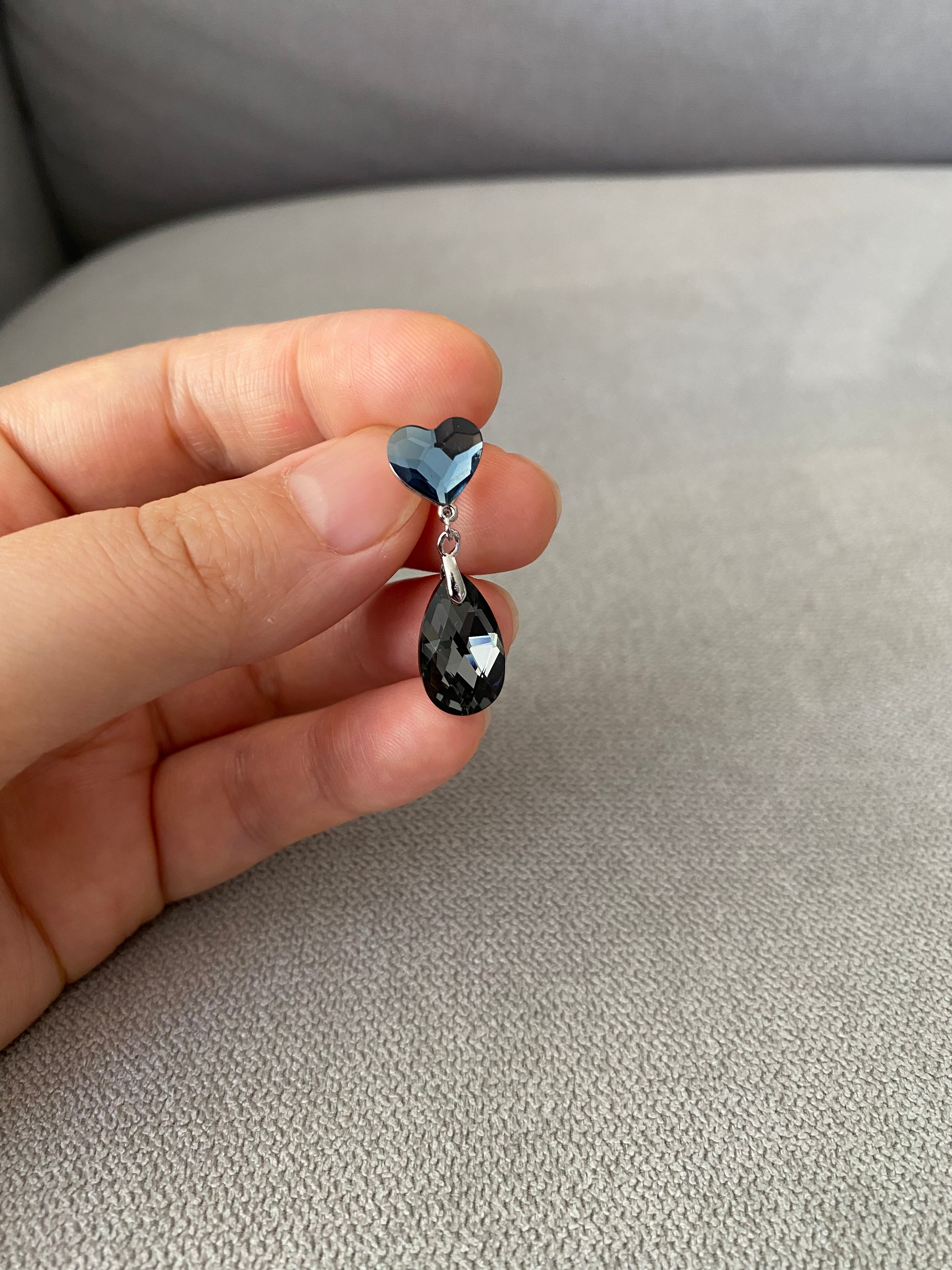 Swarovski Heart Drop Earrings (2 colours)