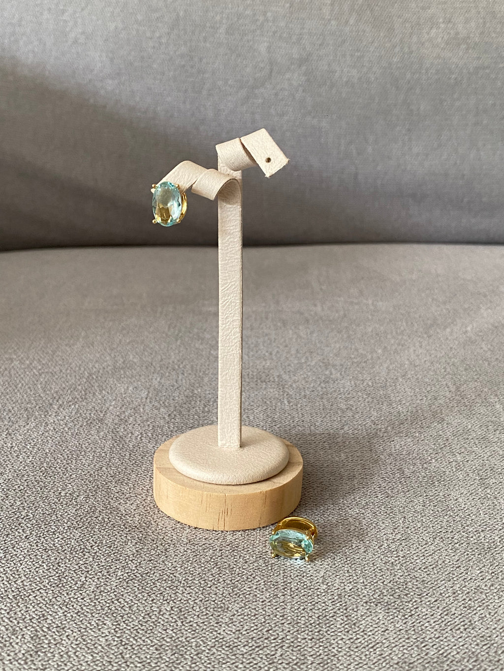 AUR57F15 (2 colours)