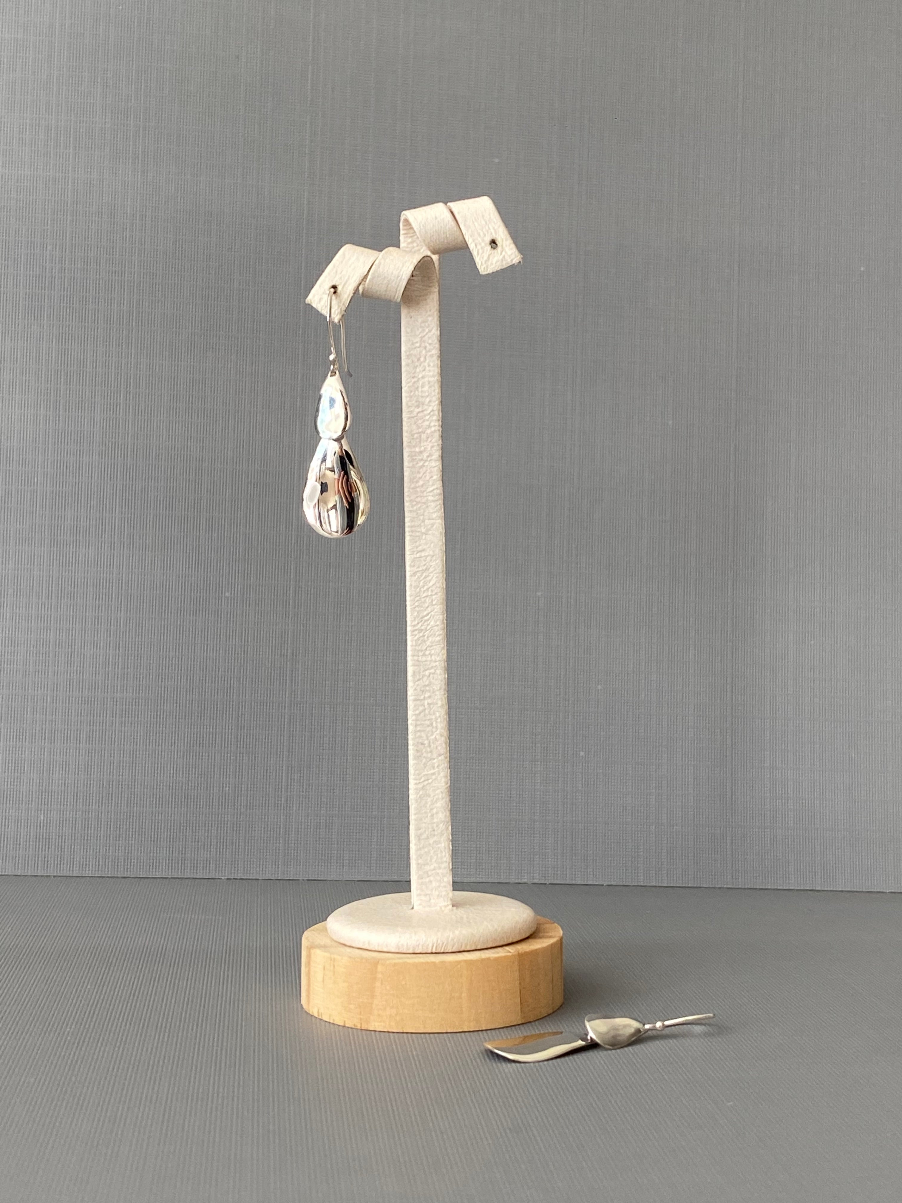 Polished Oval Drop Earrings