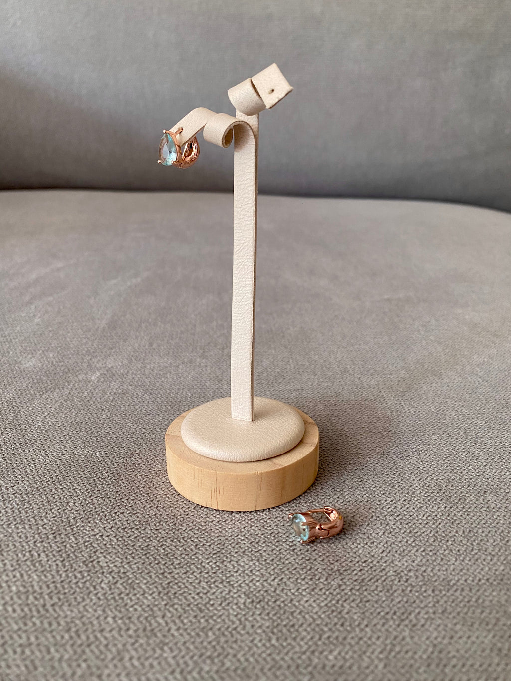 AUR78F10 (2 colours)