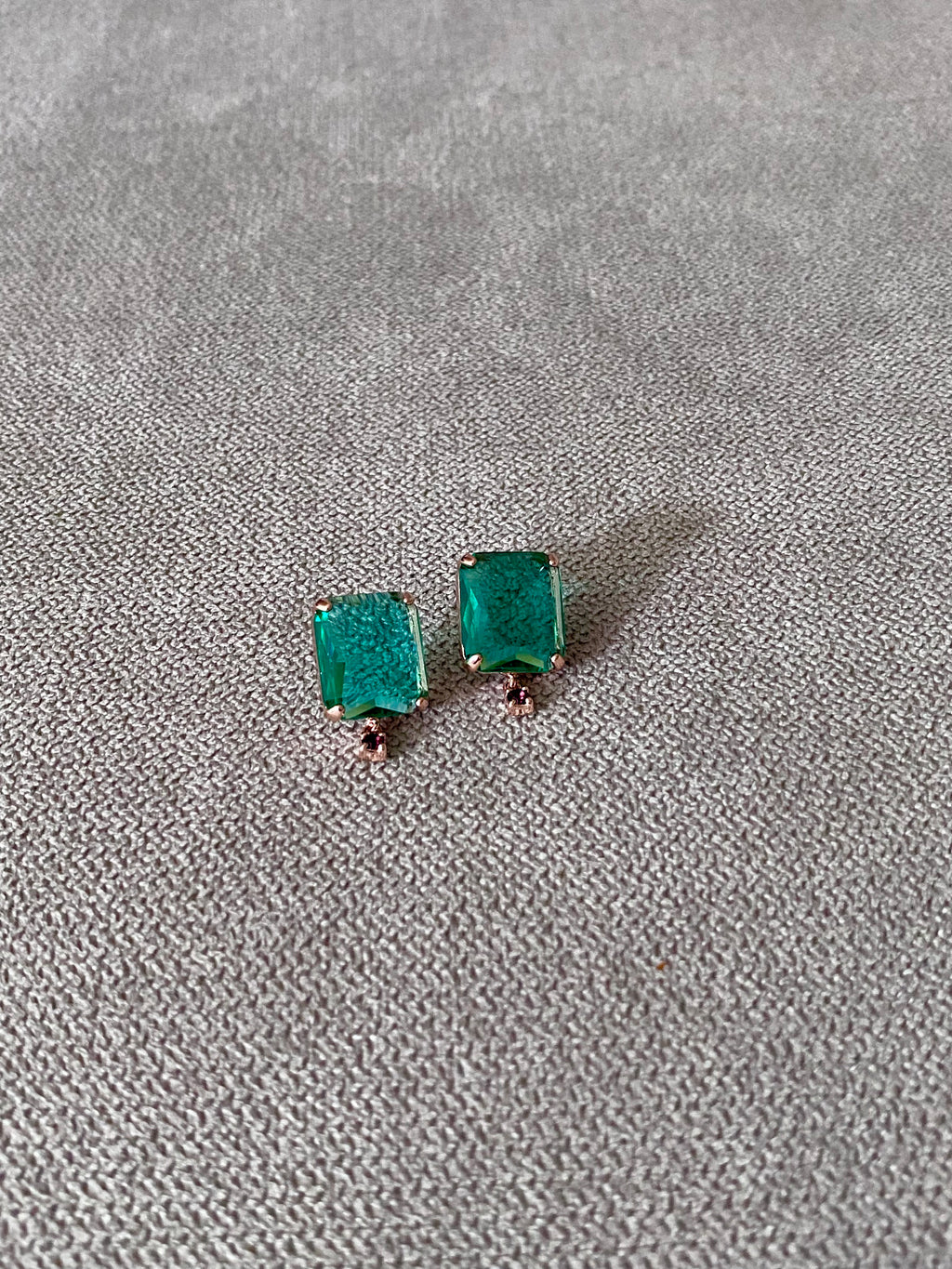 AUR79F14 (2 colours)