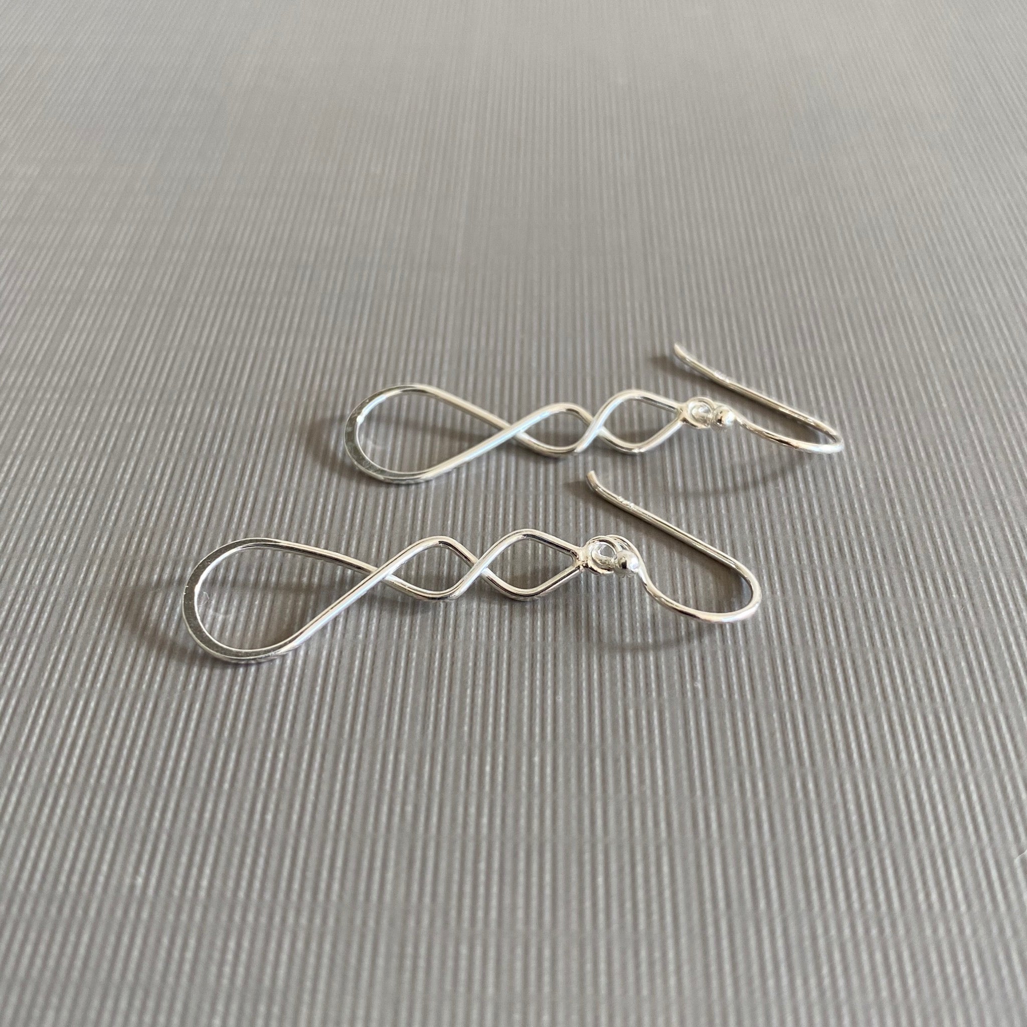 Twisted Line Drop Earrings
