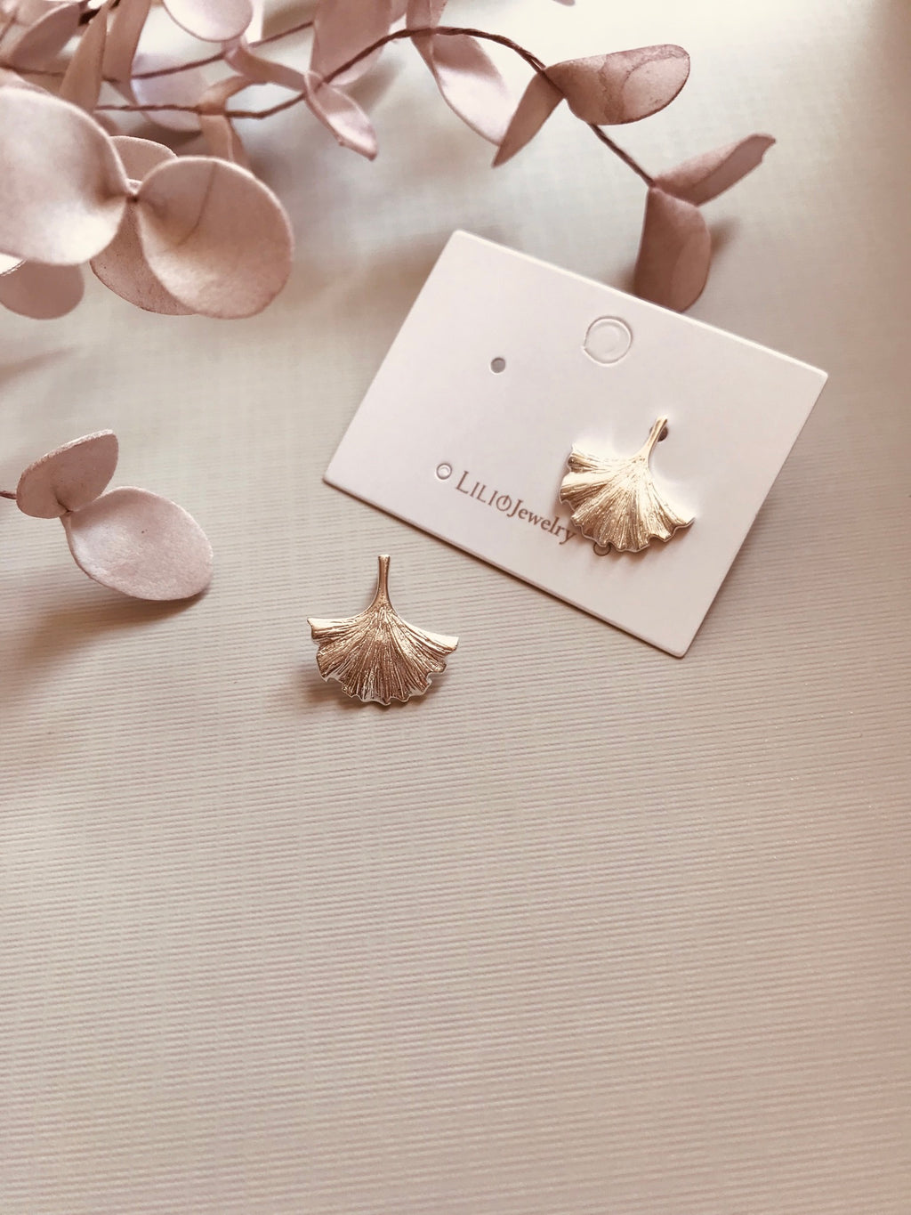 Petite Fan Earrings