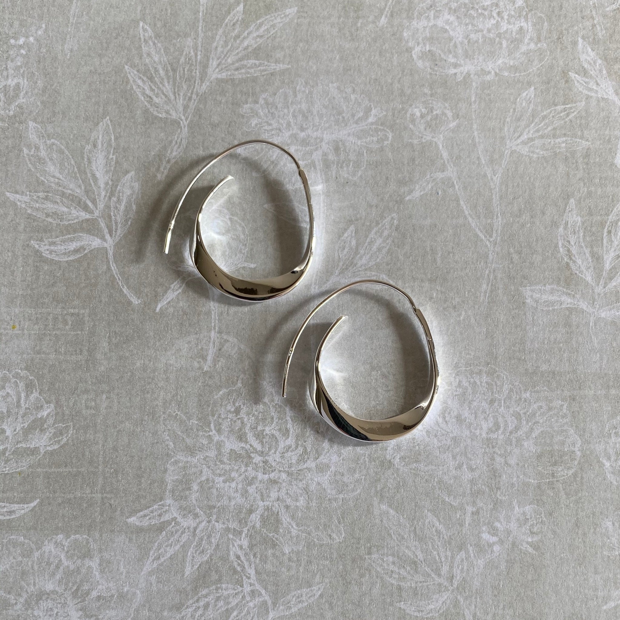 Circular Wave Earrings