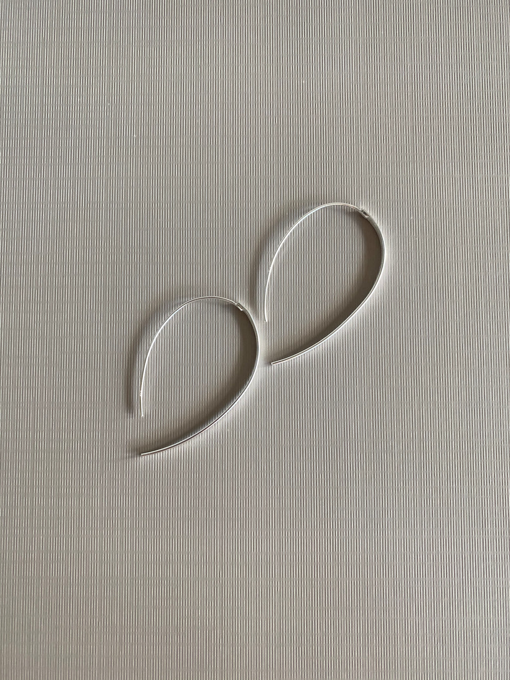 Curved Thread Earrings