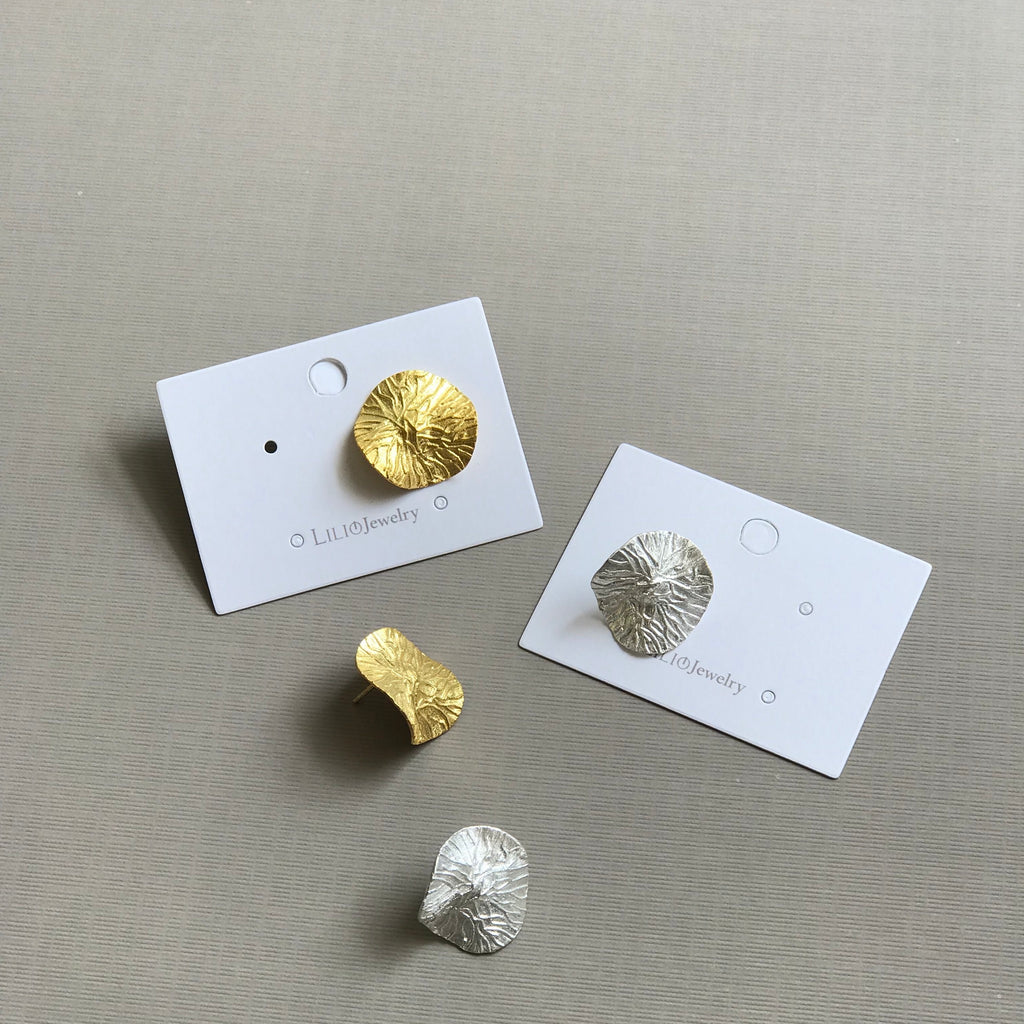 Shell Matte Stud Earrings