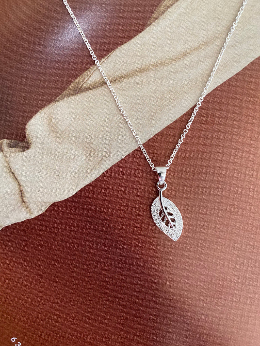 Silver Leaf Pendant Necklace