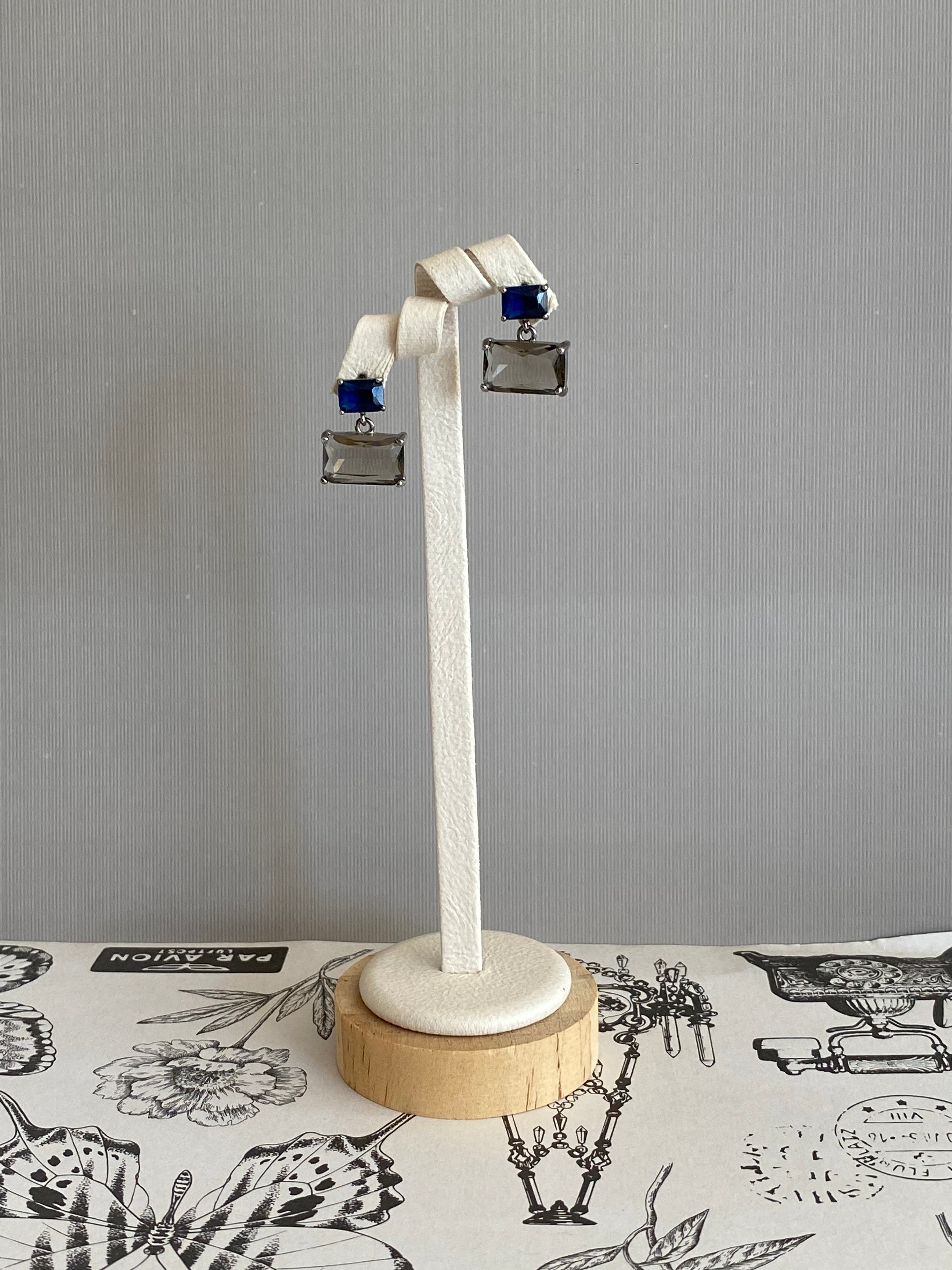 AUR01F21 (4 colours)