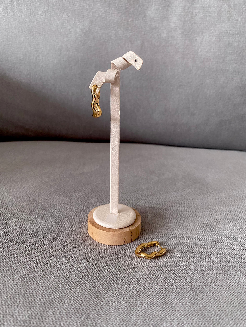 LIV210F12 (2 colours)