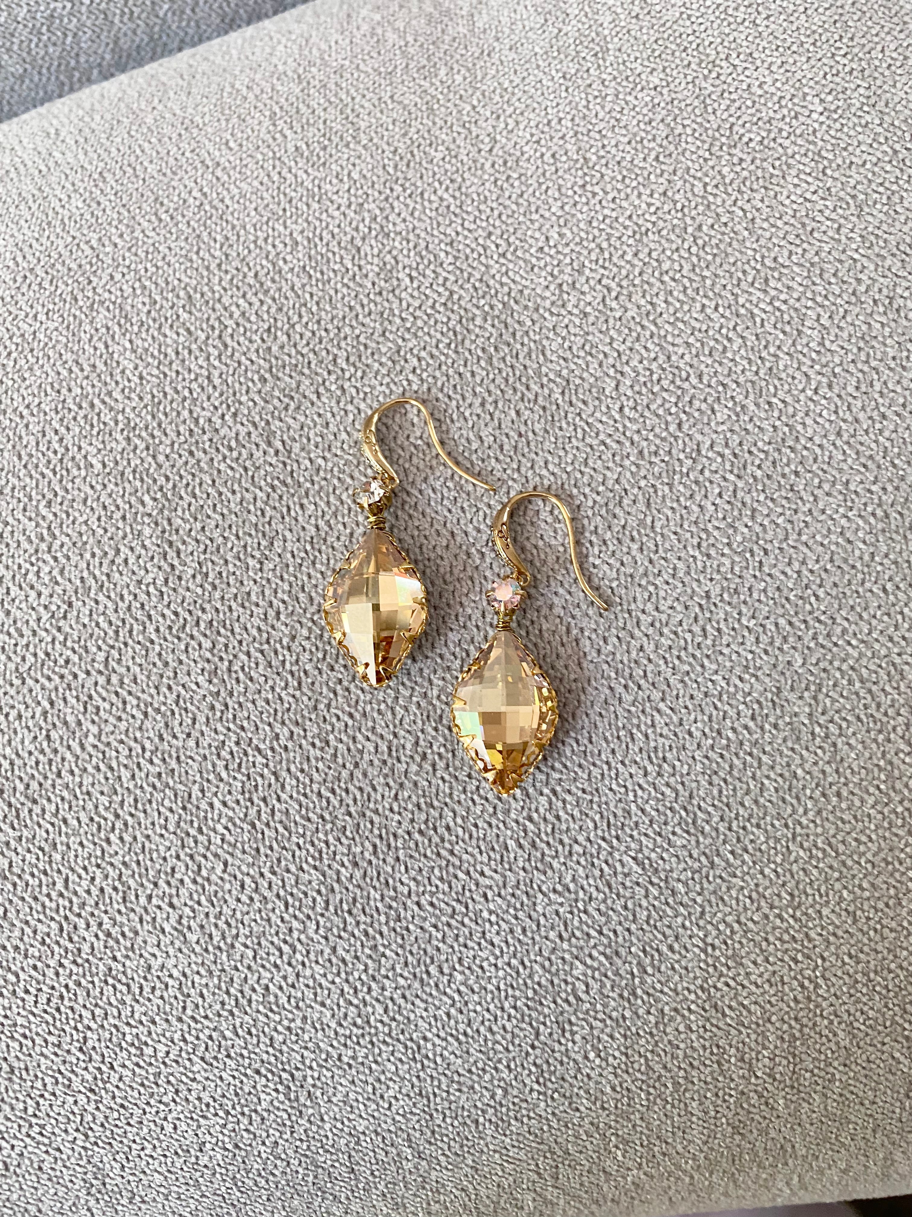 SWA07F30 (2 colours)