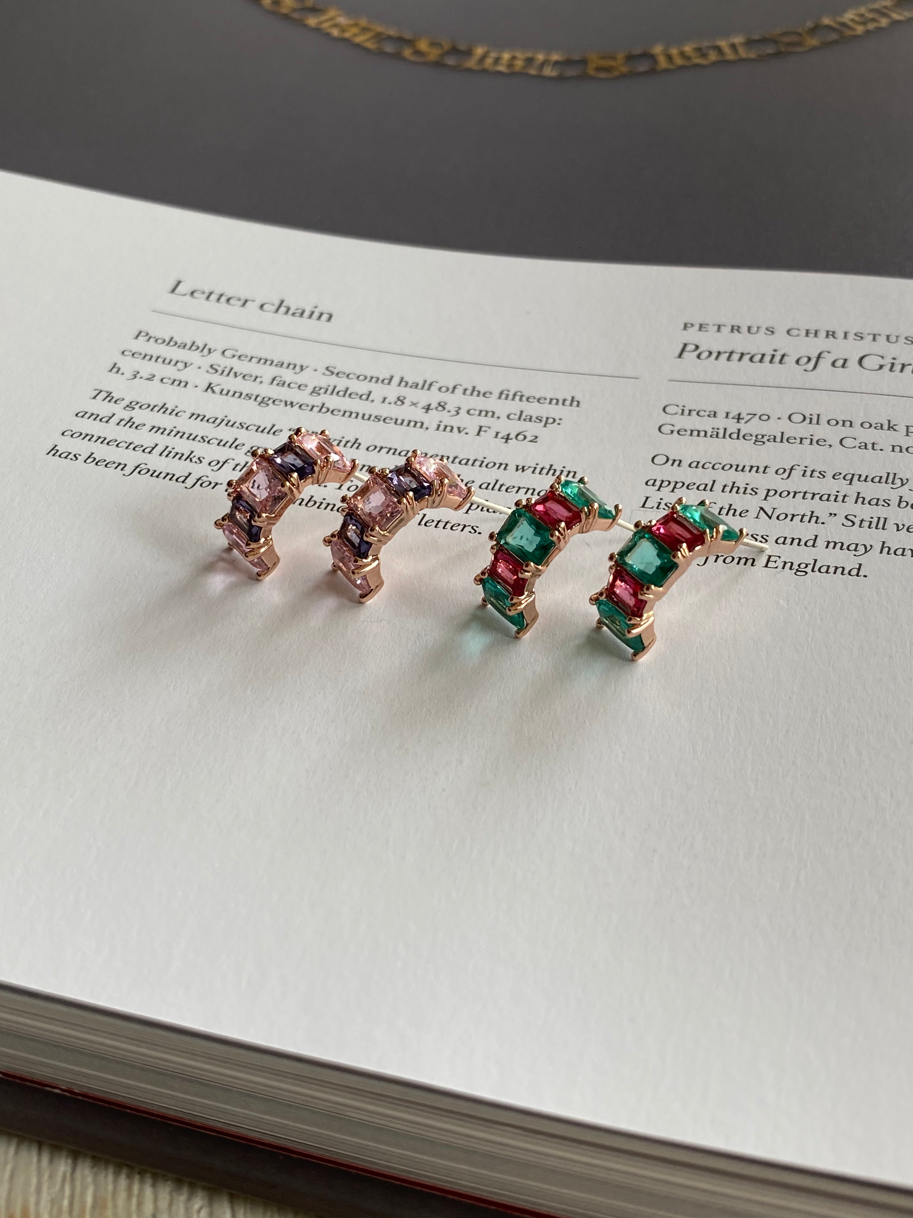 AUR82F13 (2 colours)