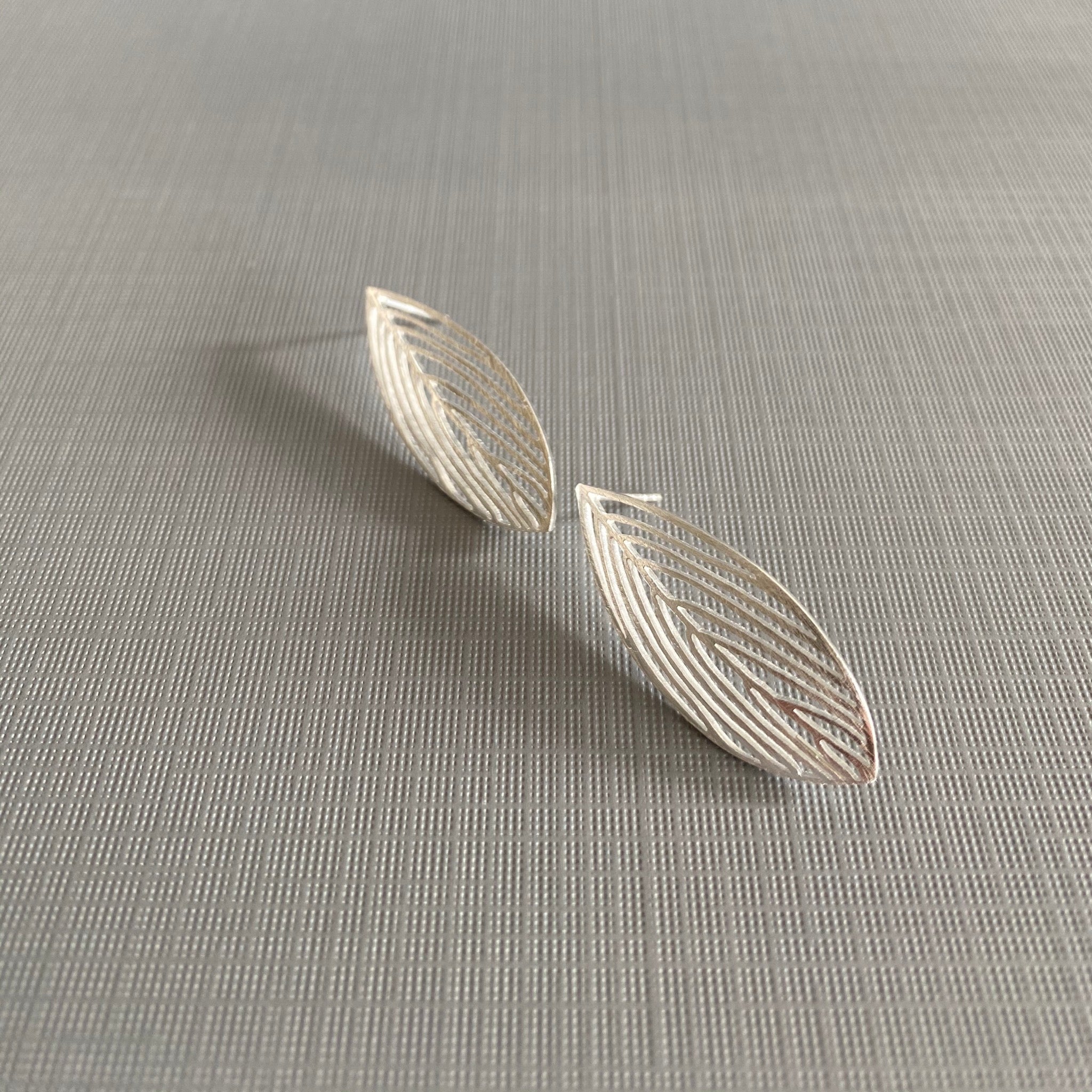 Silver Outline Leaf Earrings
