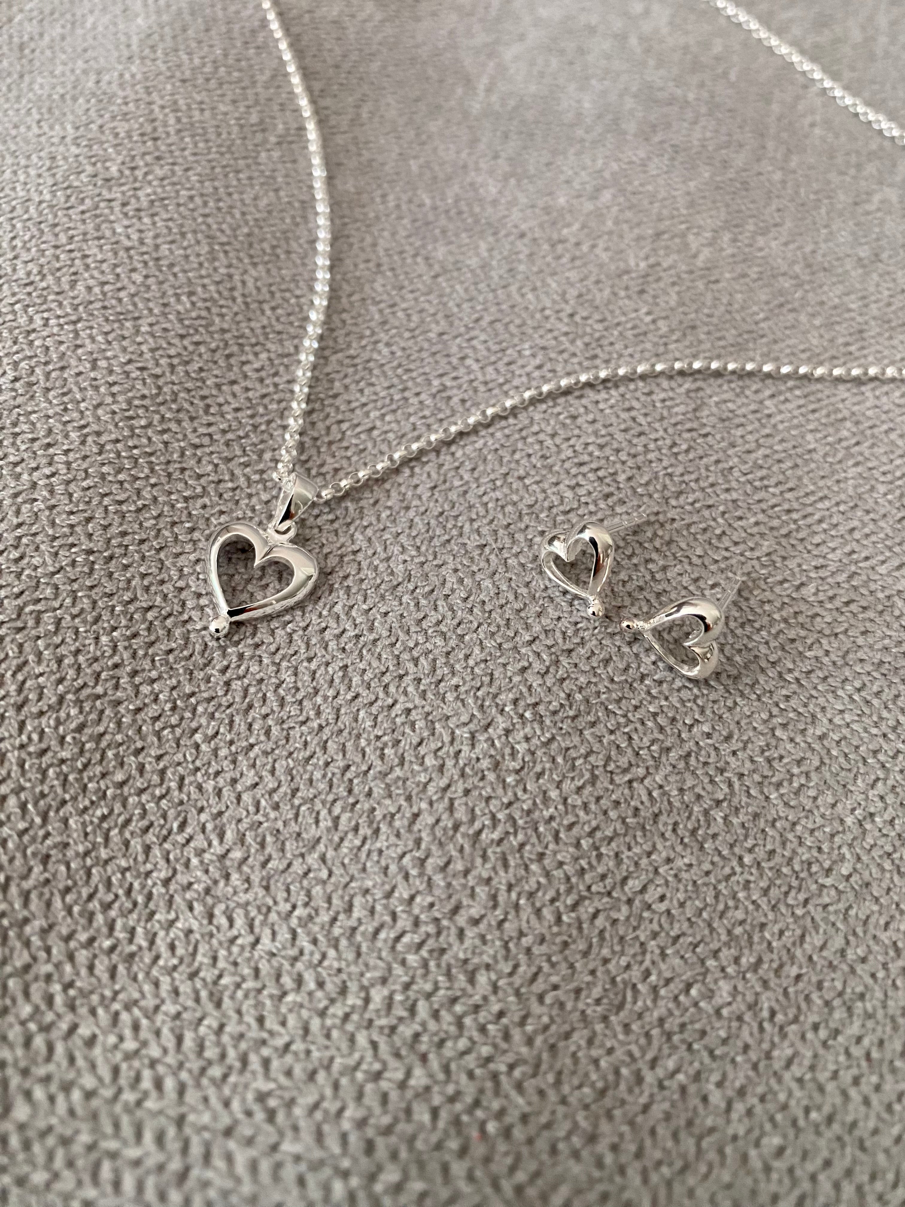 Heart Outline Necklace