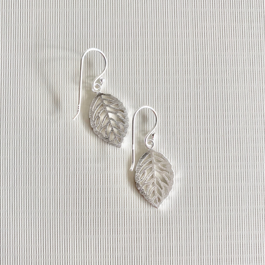 Veined Leaf Shape Earrings
