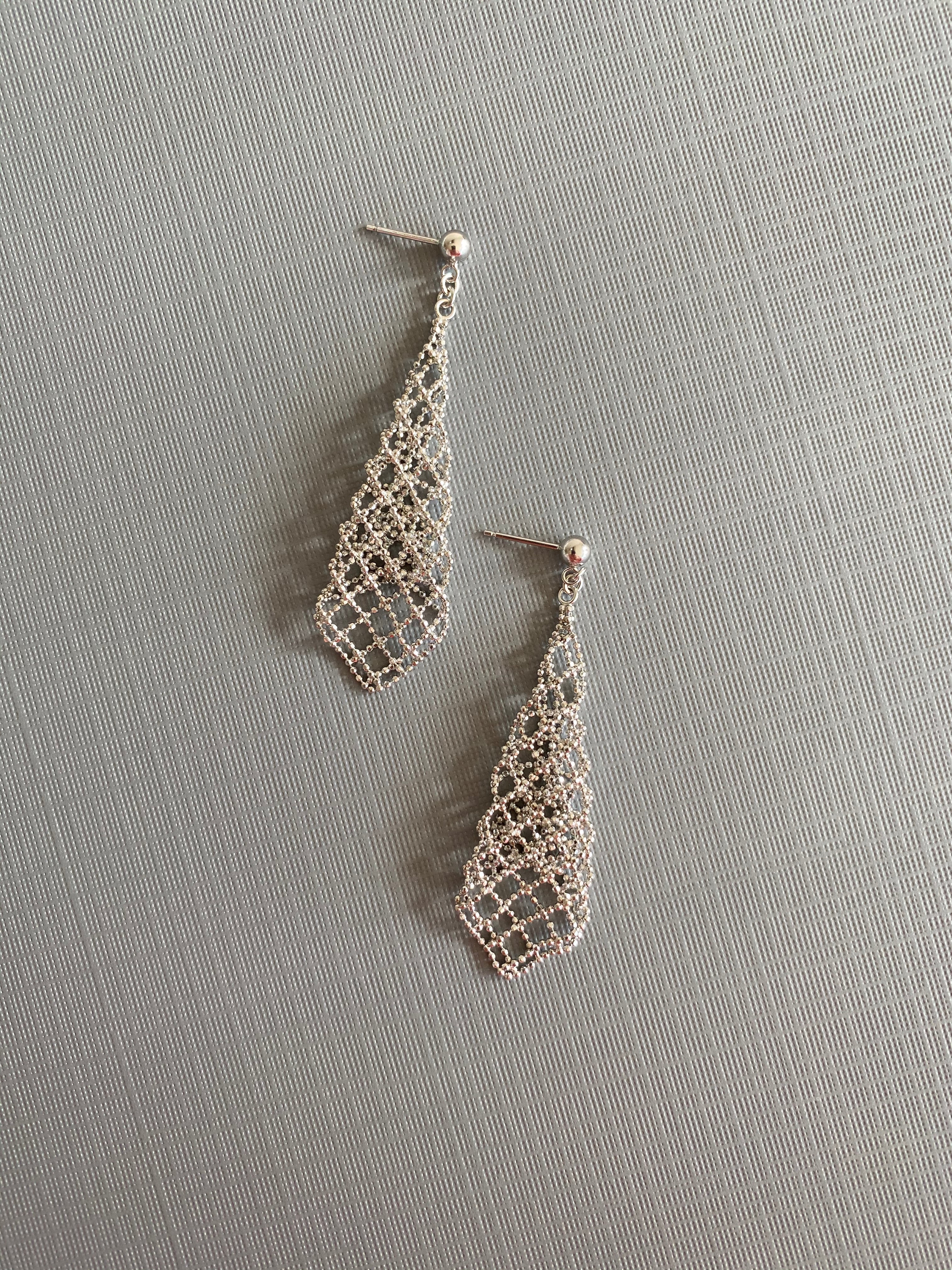 Ripple Mesh Earrings
