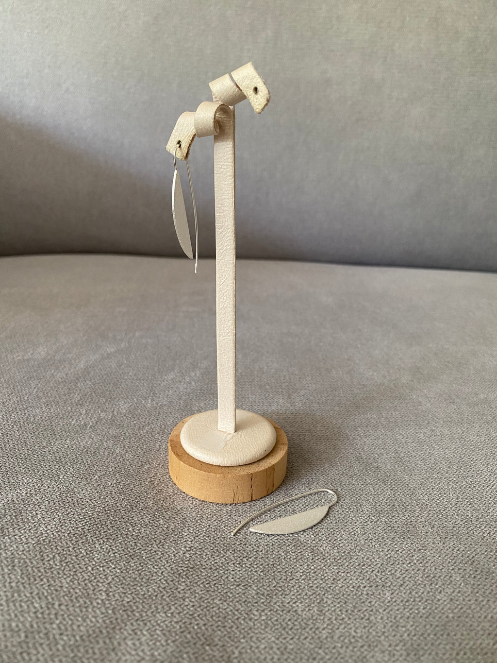 Silver Sleek Leaf Earrings