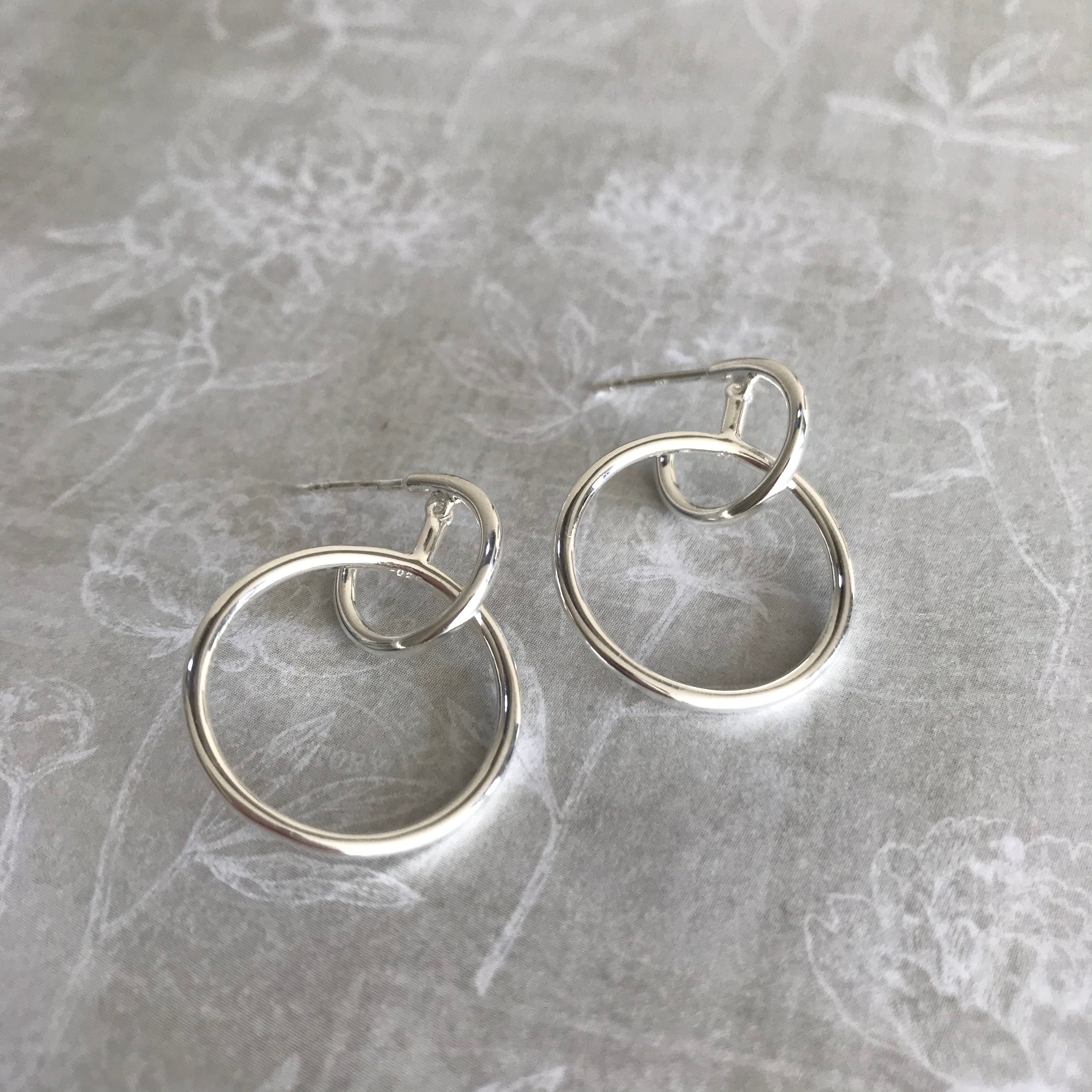 Interlocked Hoops Earrings