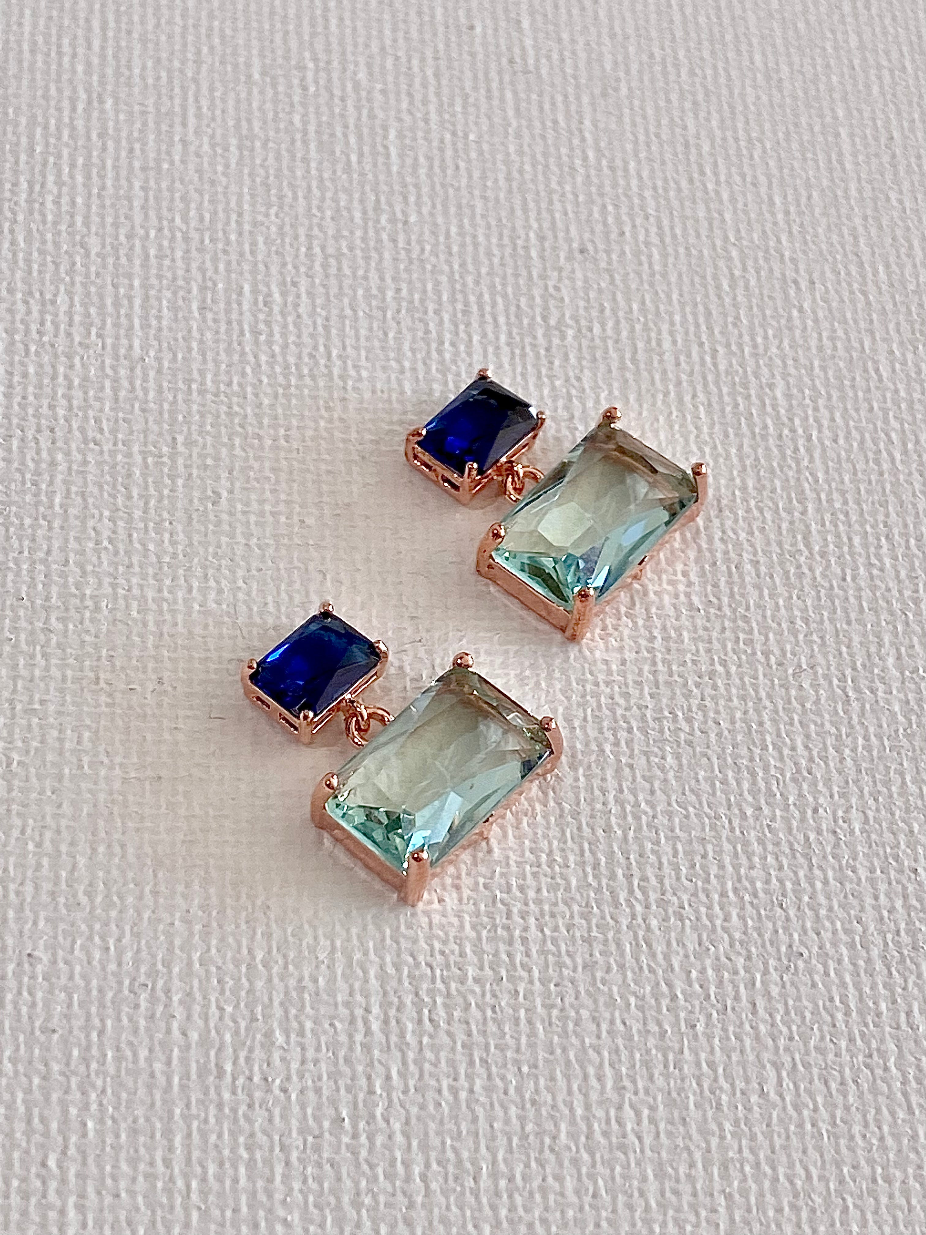 AUR01F21 (4 colours)