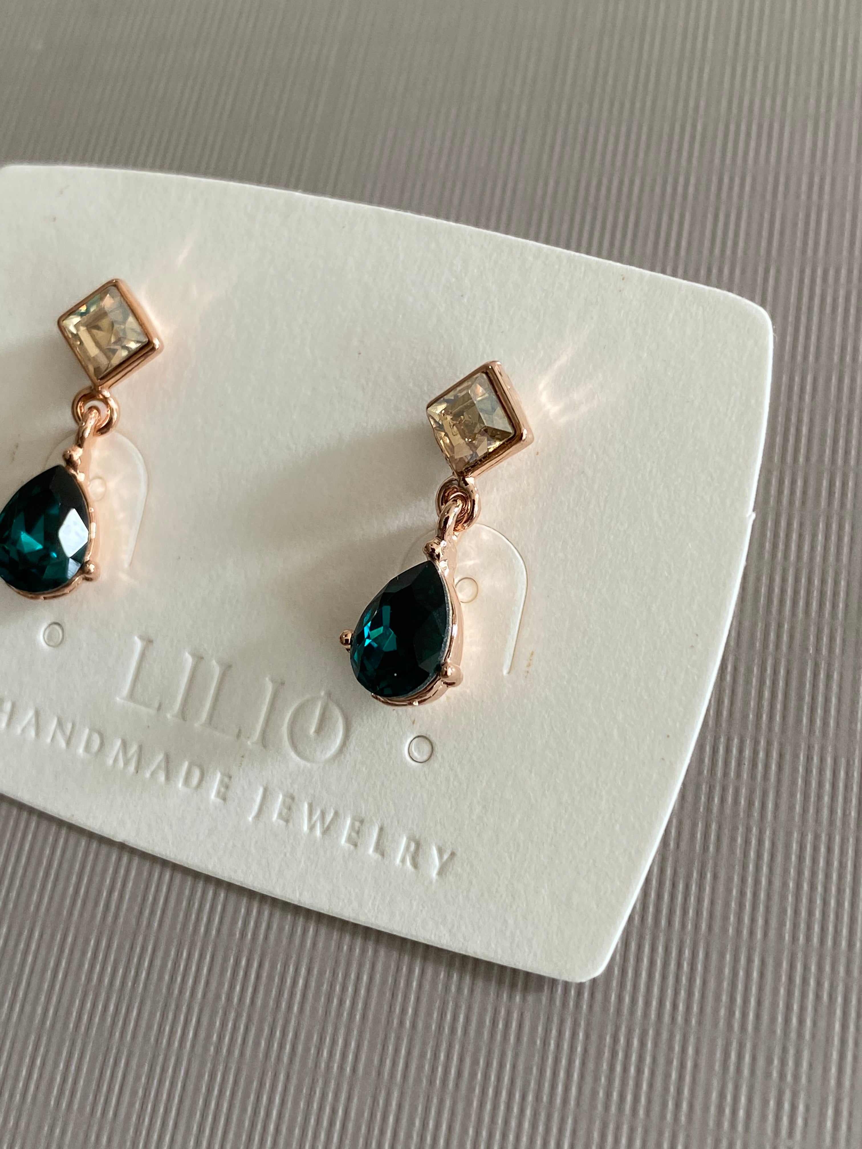 SWA17F18 (8 colours)