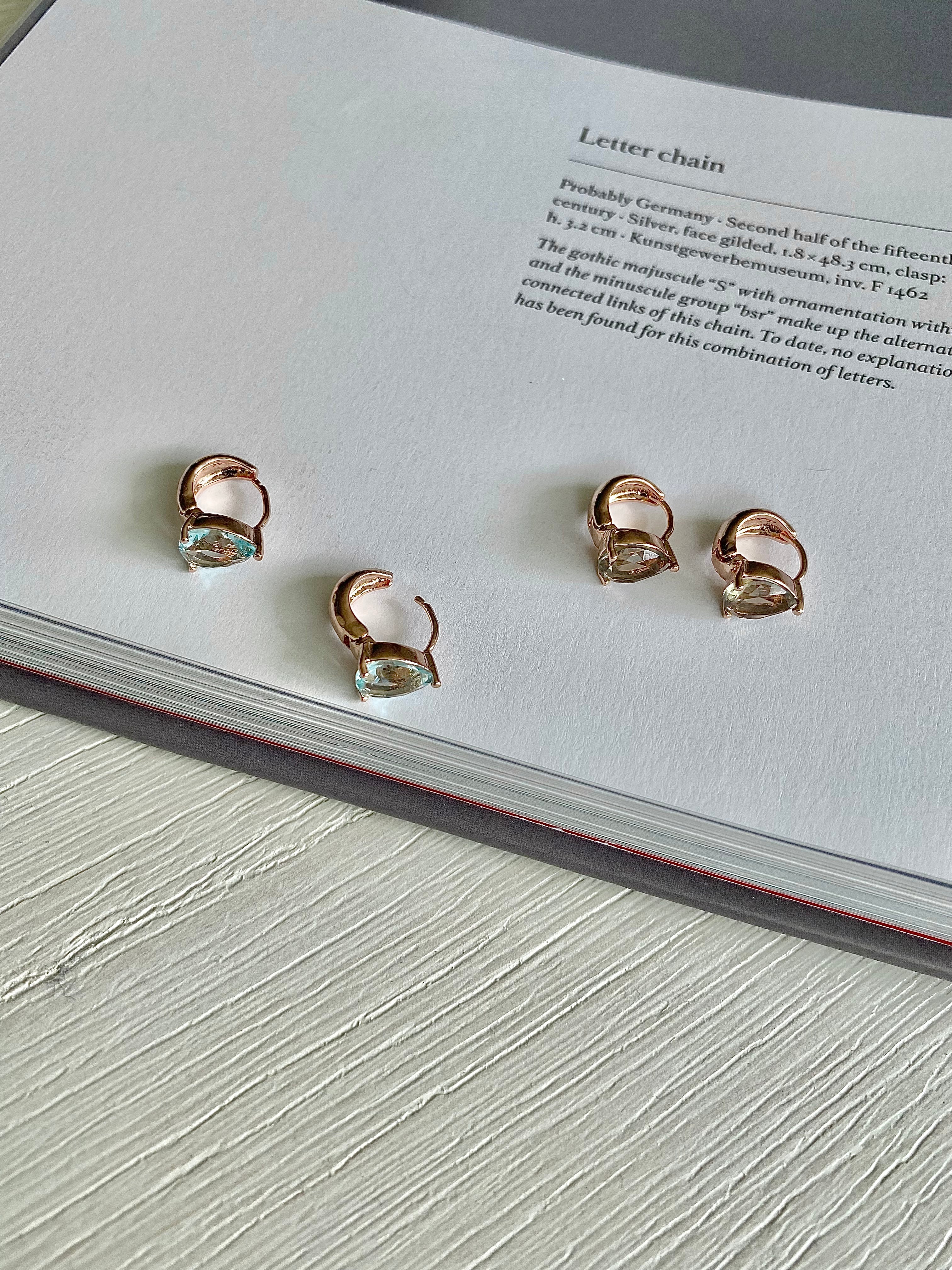 AUR78F10 (2 colours)