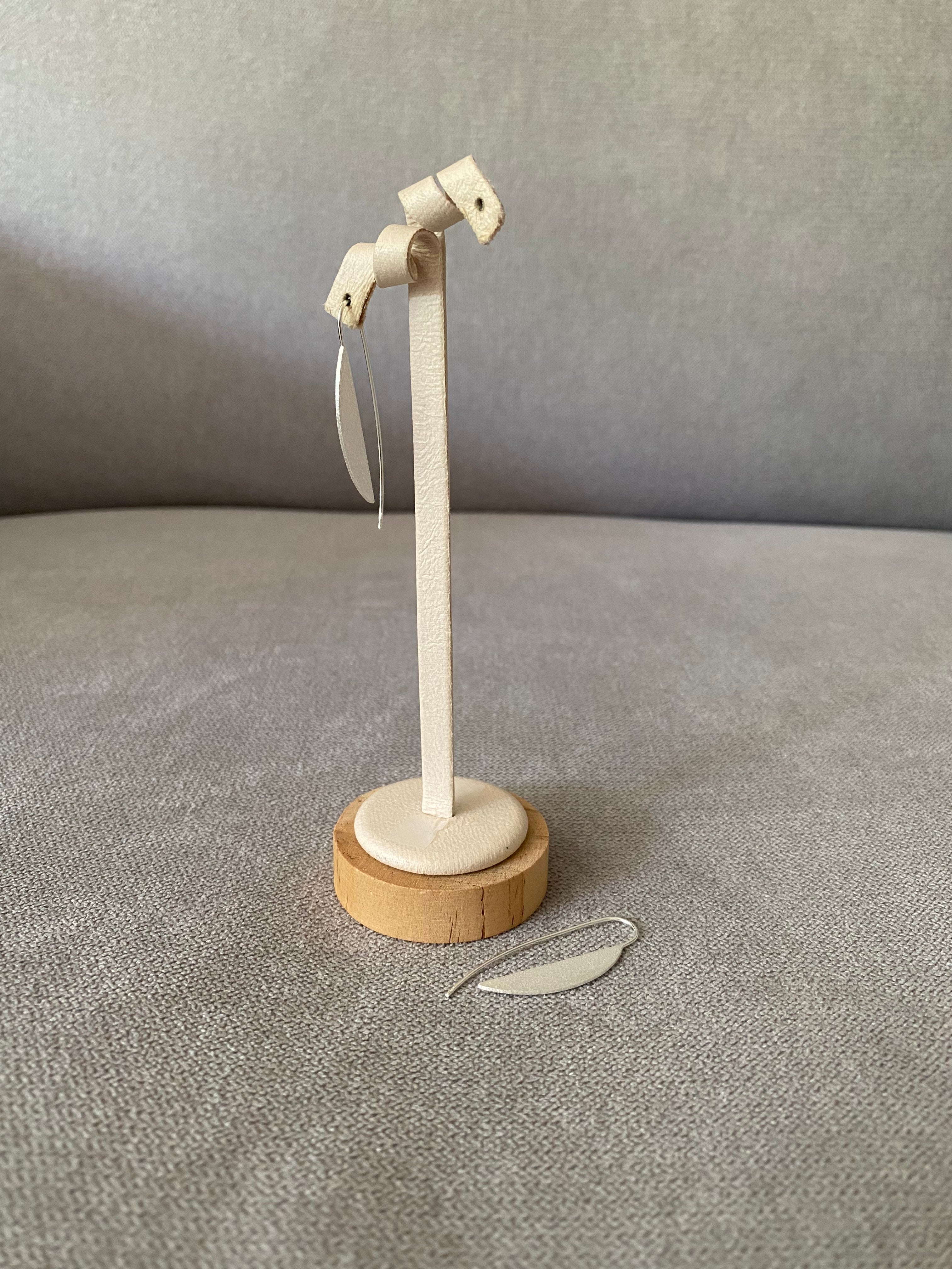 Silver Sleek Leaf Earrings