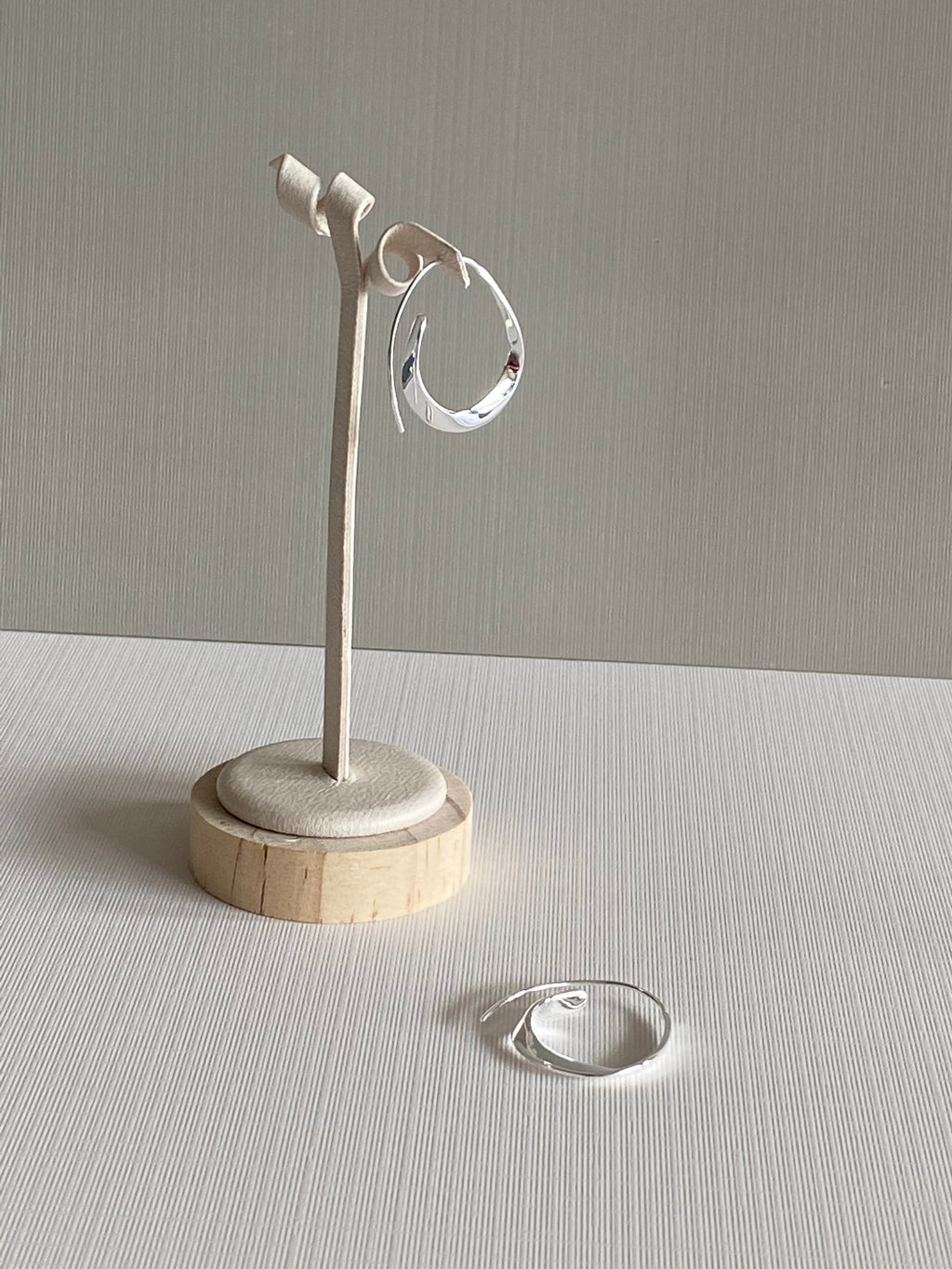 Circular Wave Earrings