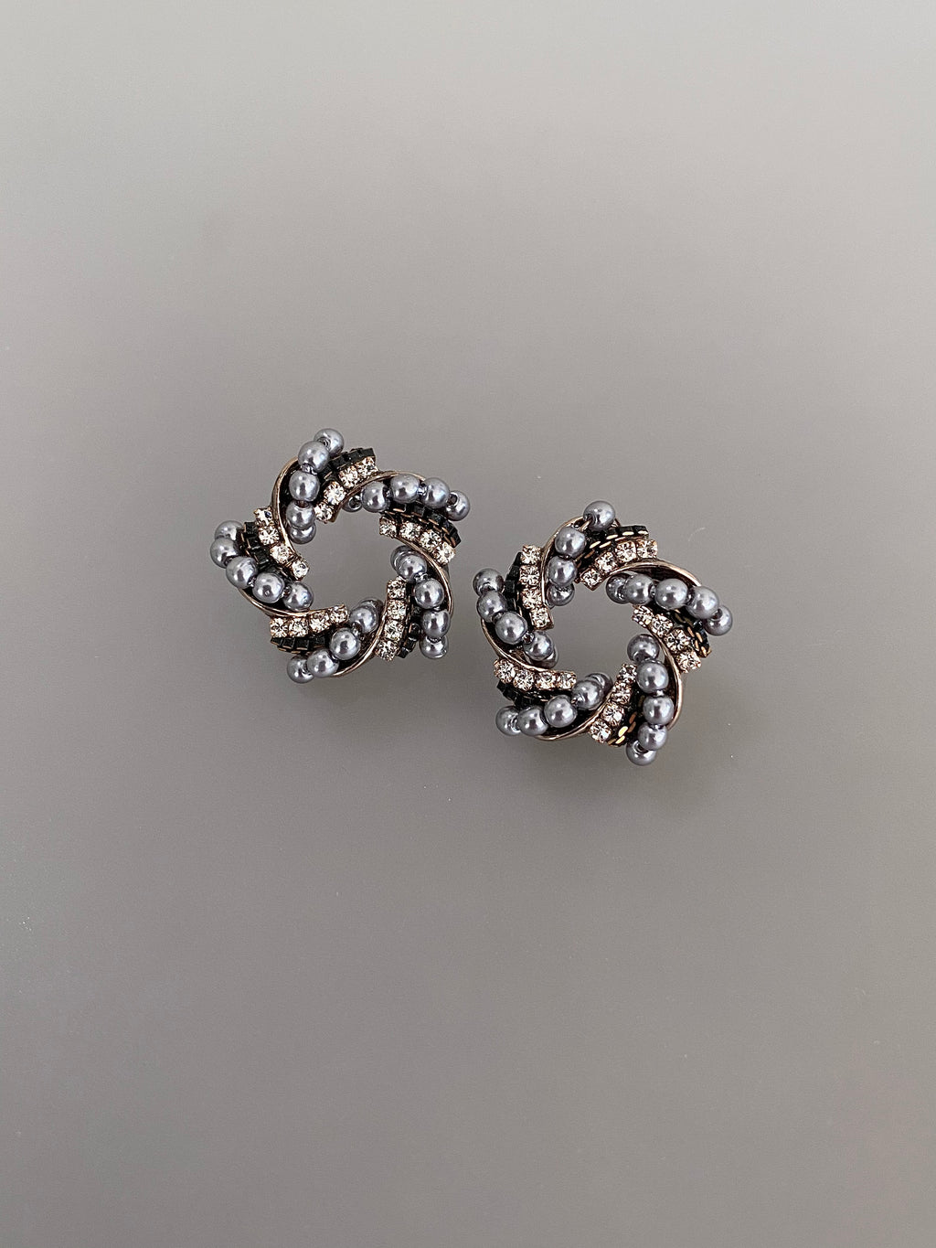 Rhea Blooming Knot Stud Earrings (2 colours)