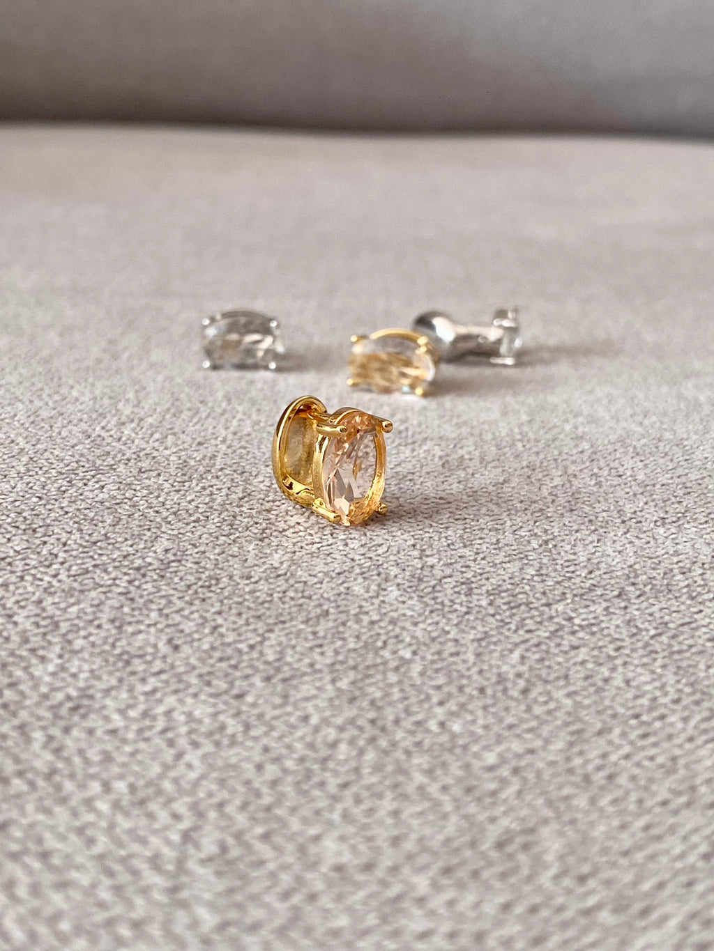 AUR57F15 (2 colours)