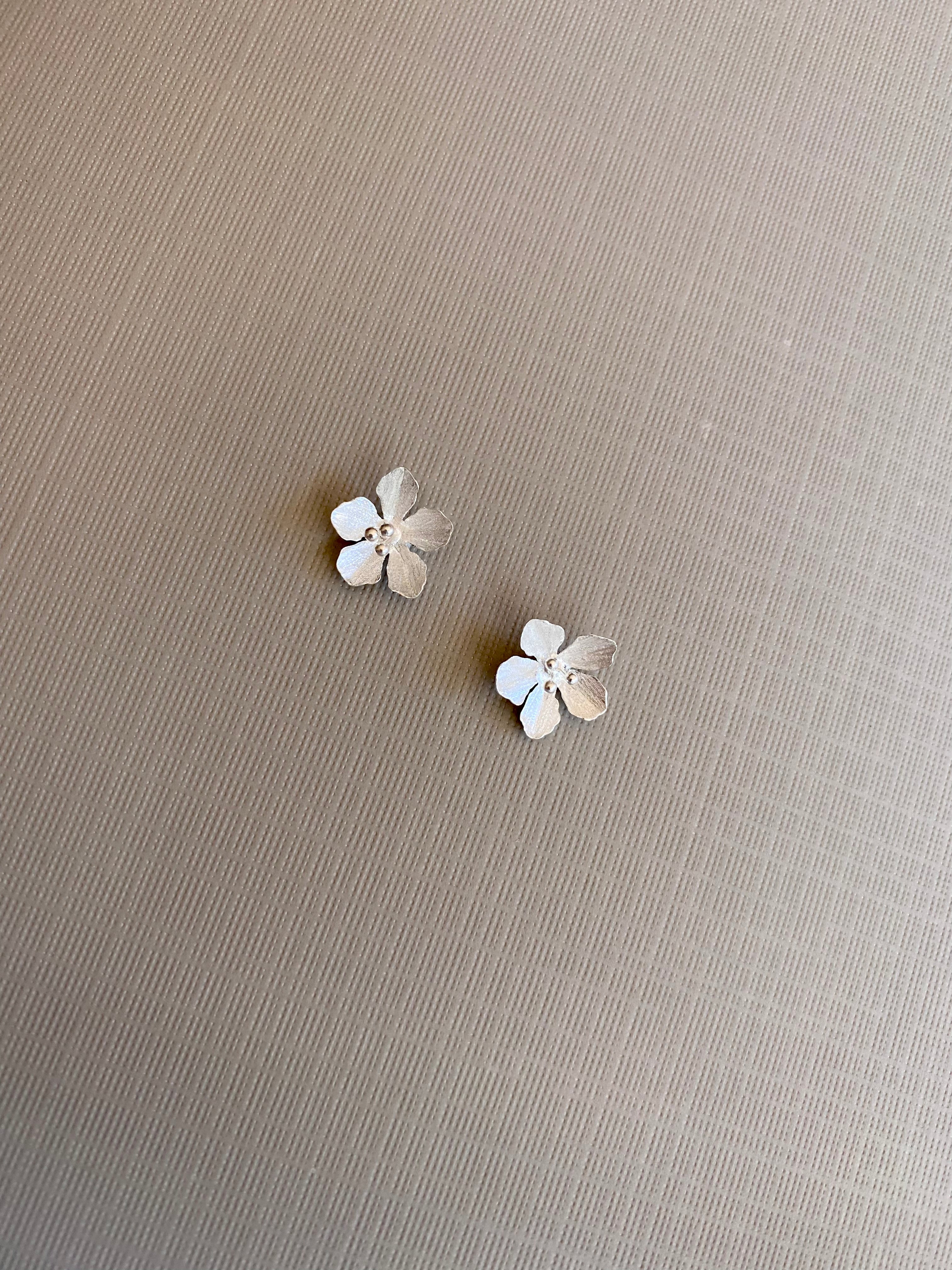 Matte Petal Stud Earrings