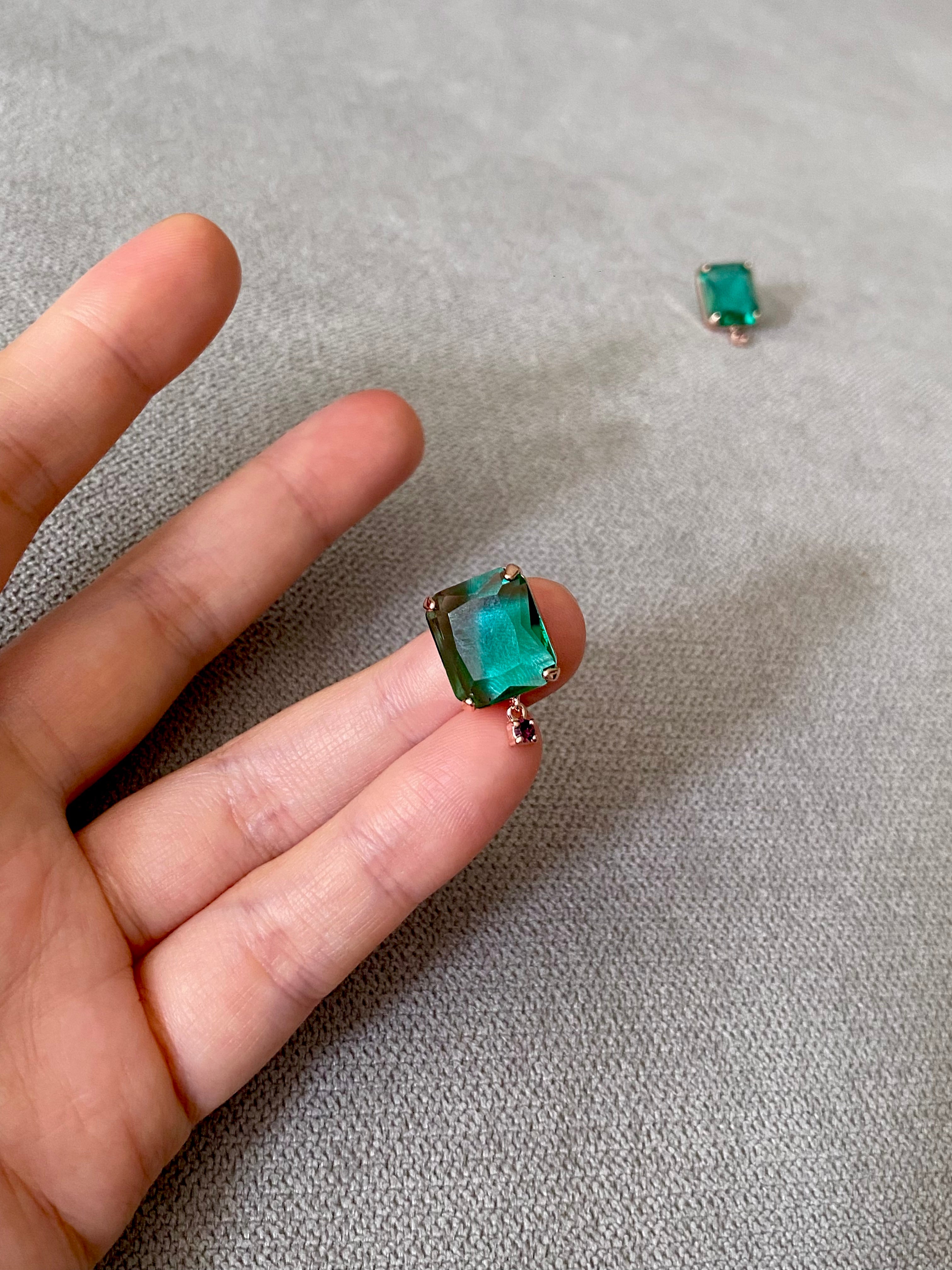 AUR79F14 (2 colours)