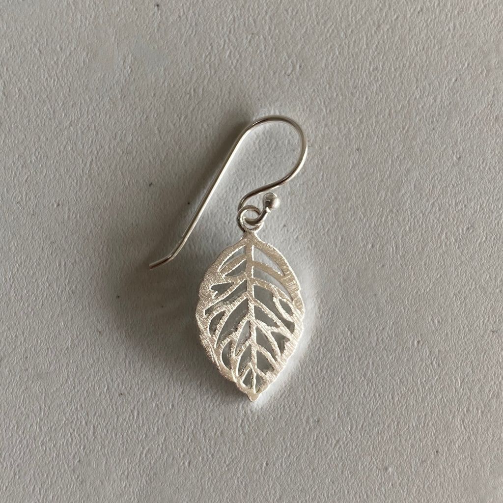 Veined Leaf Shape Earrings