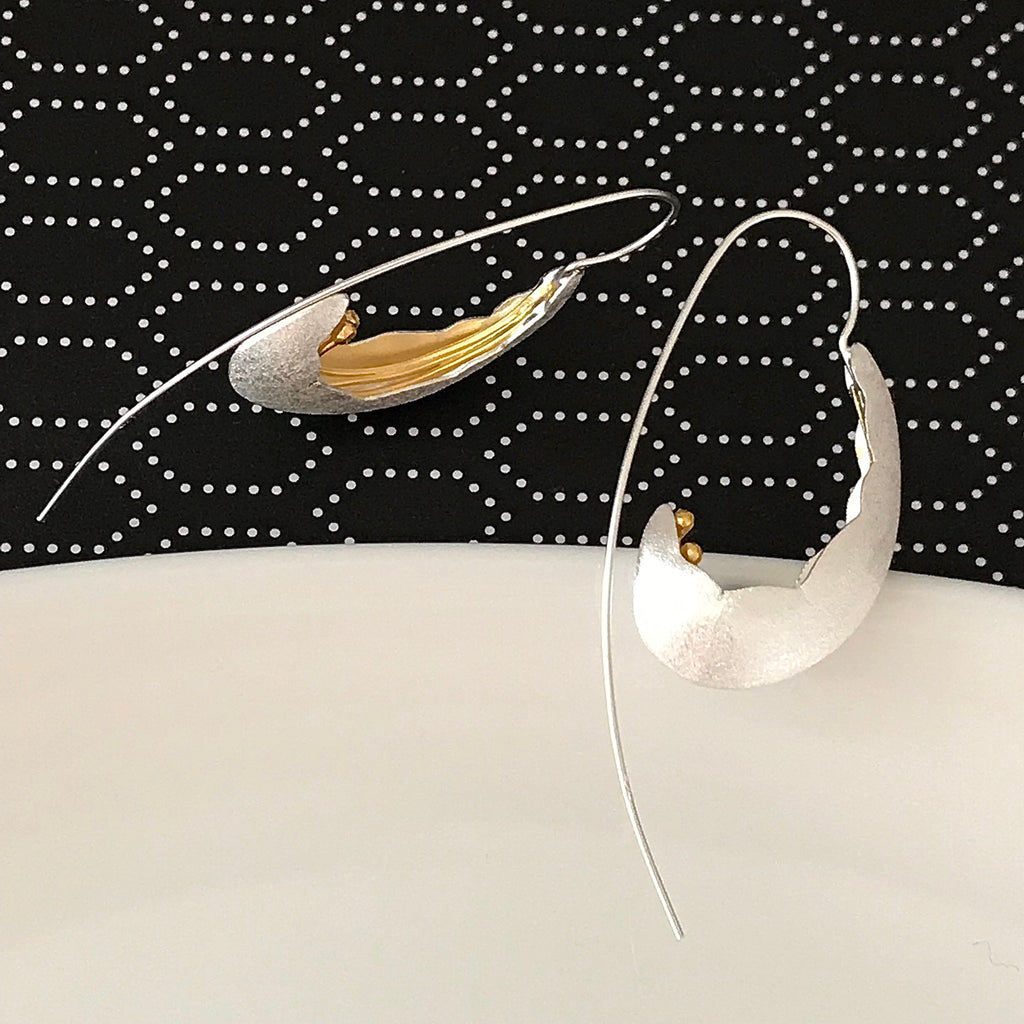 Dual Wave Curve Earrings