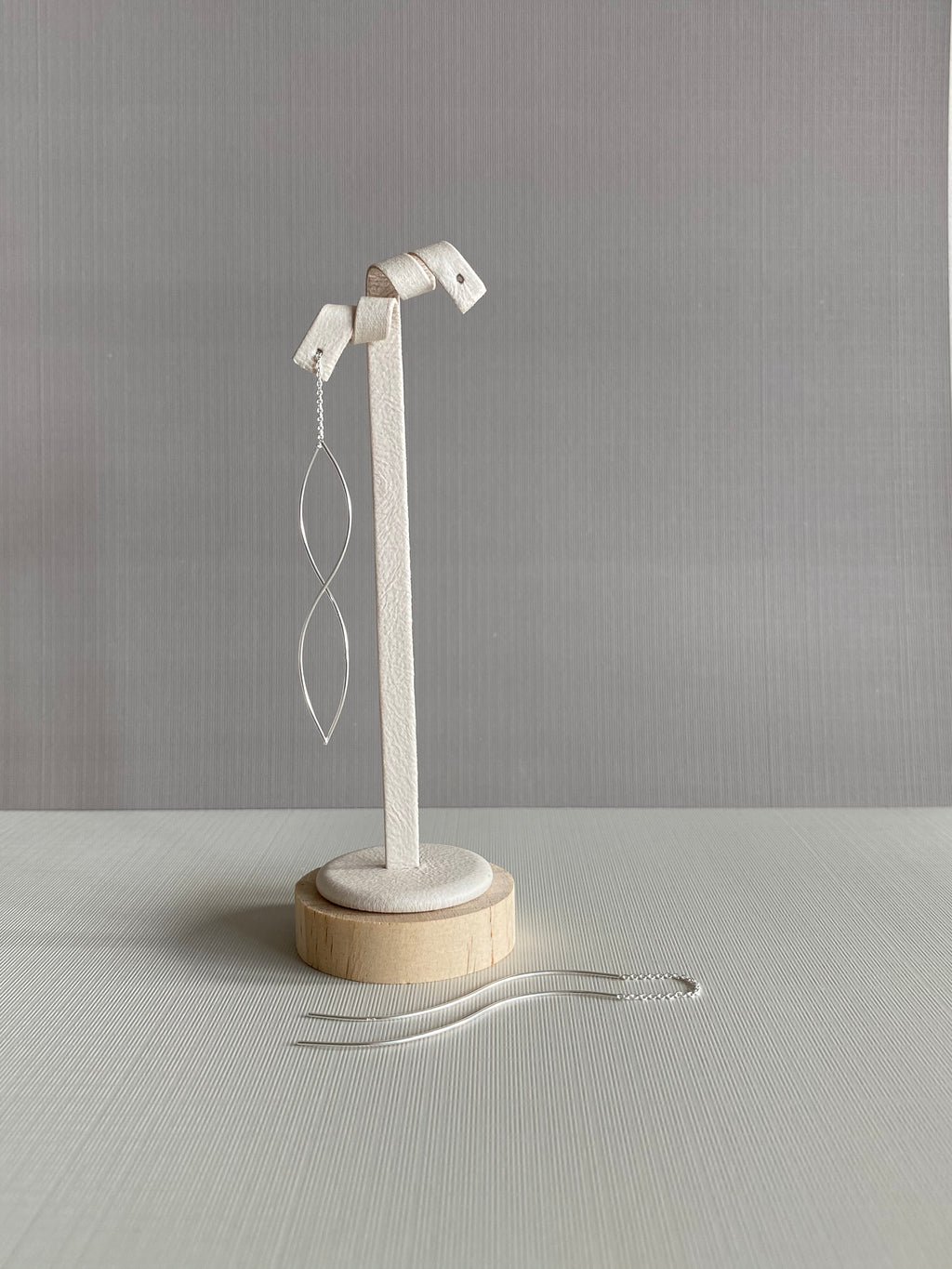 Flow Threader Earrings